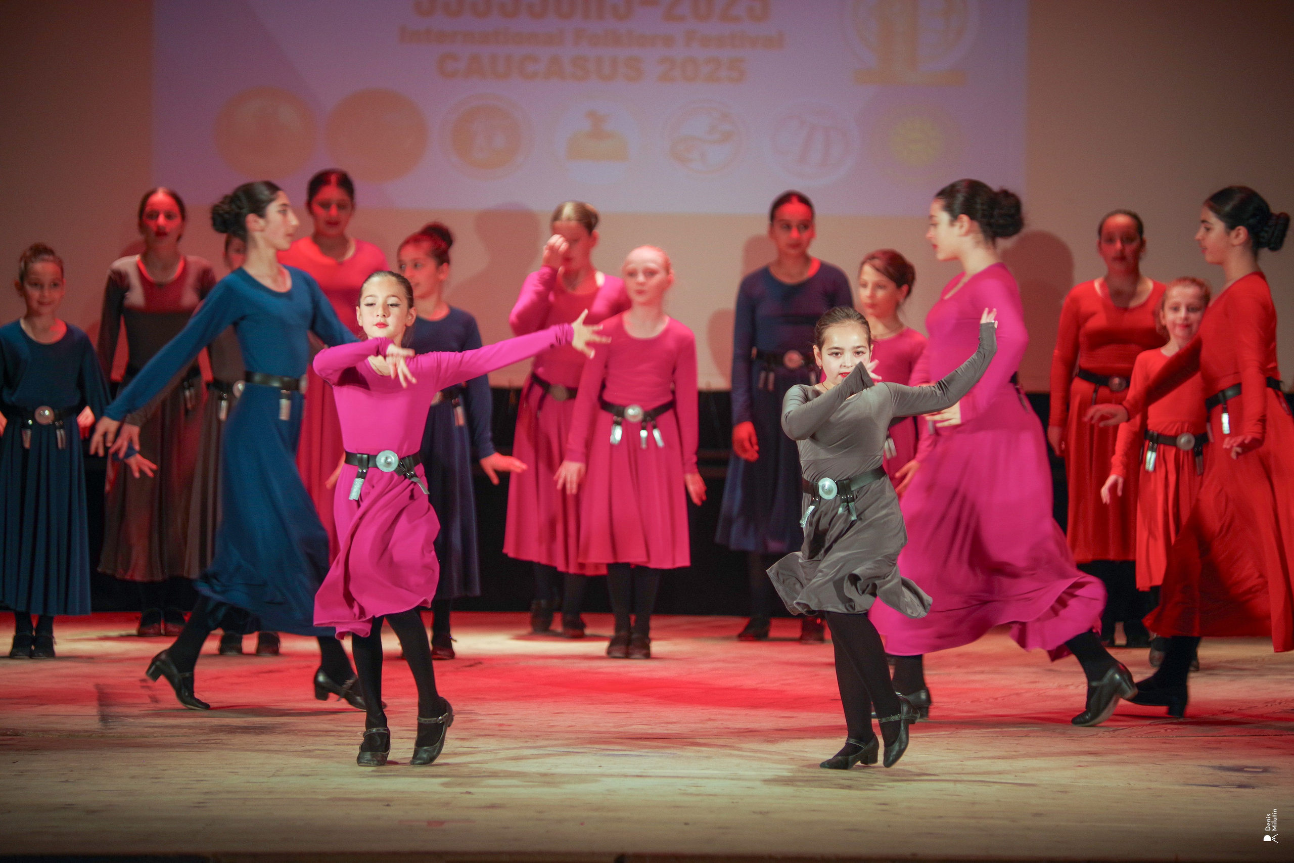 Танцы в прекрасном Они. Портретный фотограф Денис Милютин