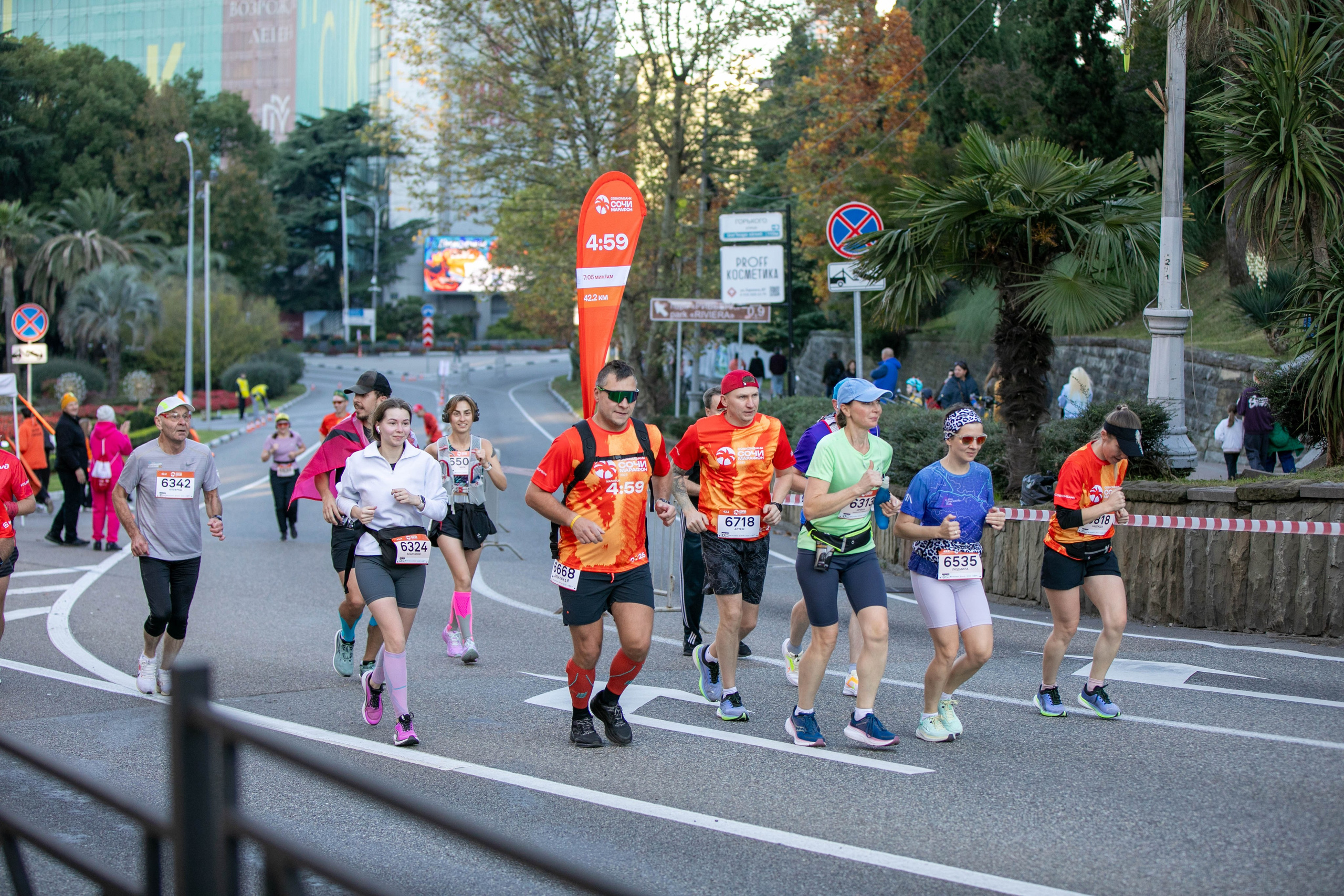 Сочи Марафон по бегу — 2025.11.03. Фотограф из Сочи Регина Труфанова