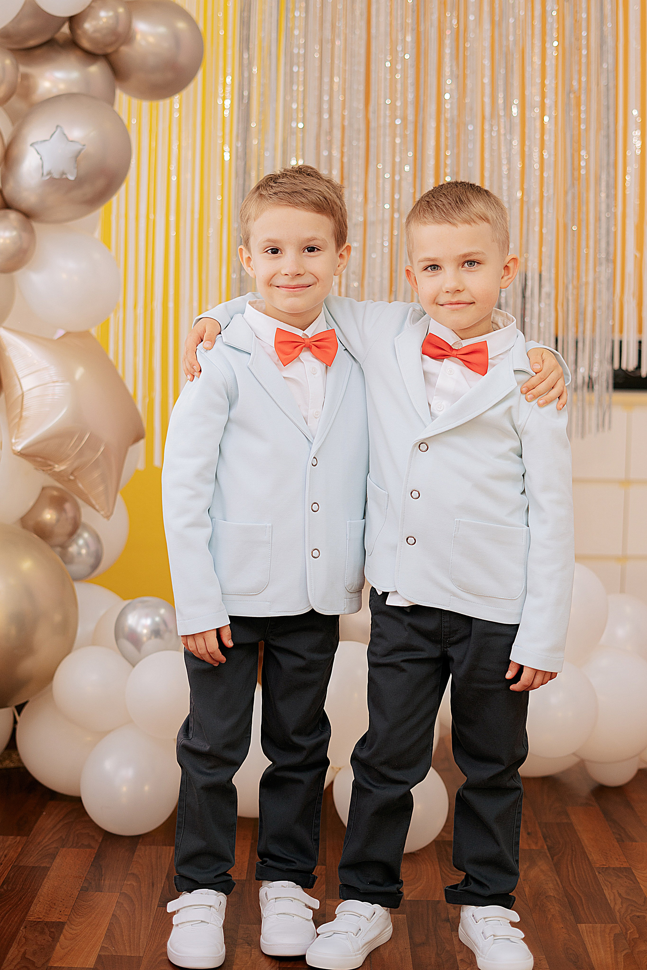 Фотосъёмка выпускного. Школьный фотограф в Челябинске. Выпускные фотоальбомы