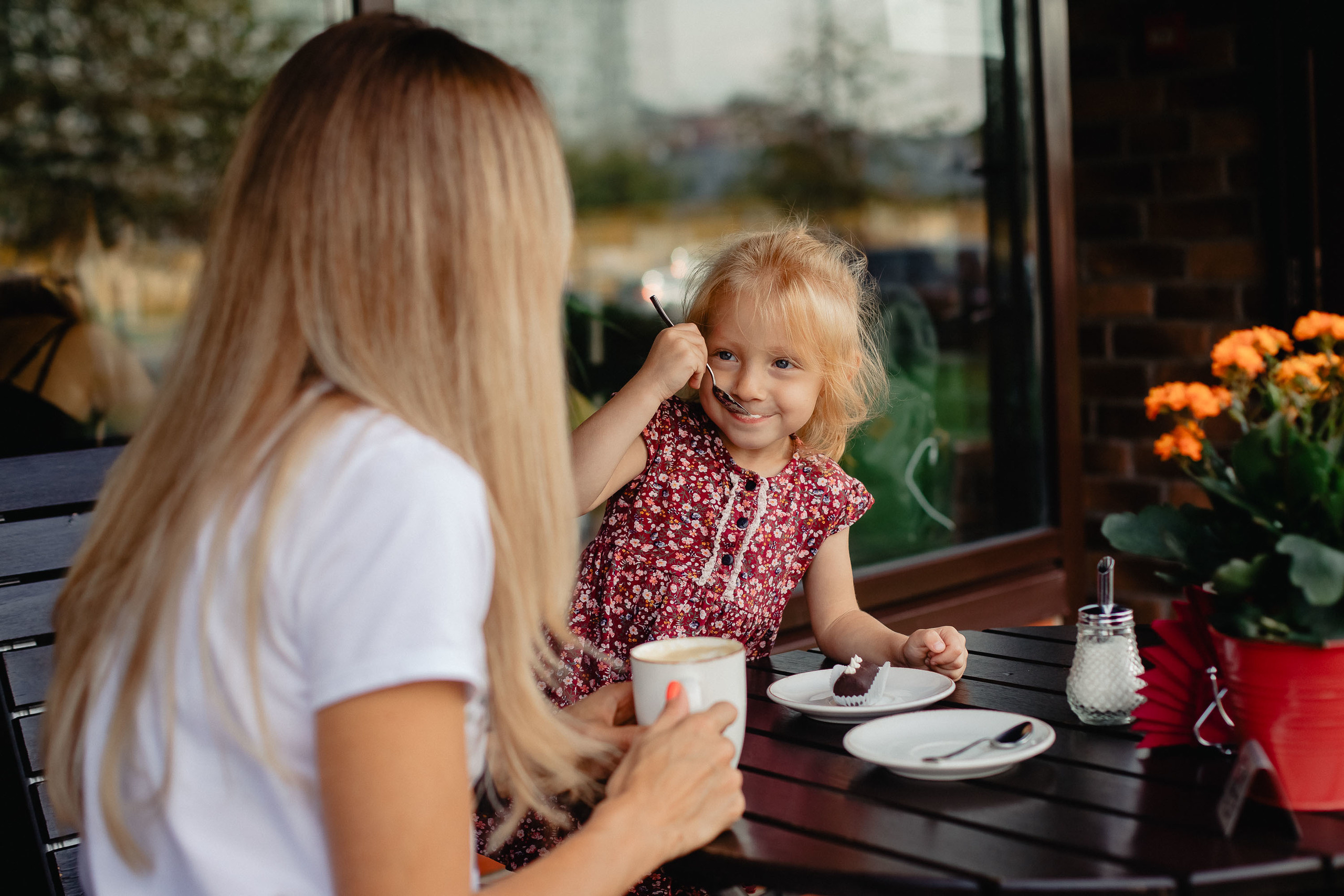 Кафе. Лариса Богомолова. Фотограф. Видеограф. Болгария