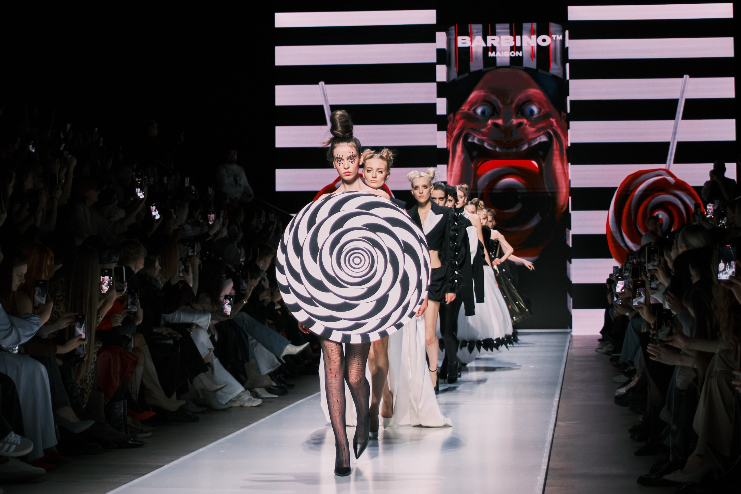 Moscow Fashion Week — Barbino Maison. Профессиональный фотограф в Москве Павел Жданов