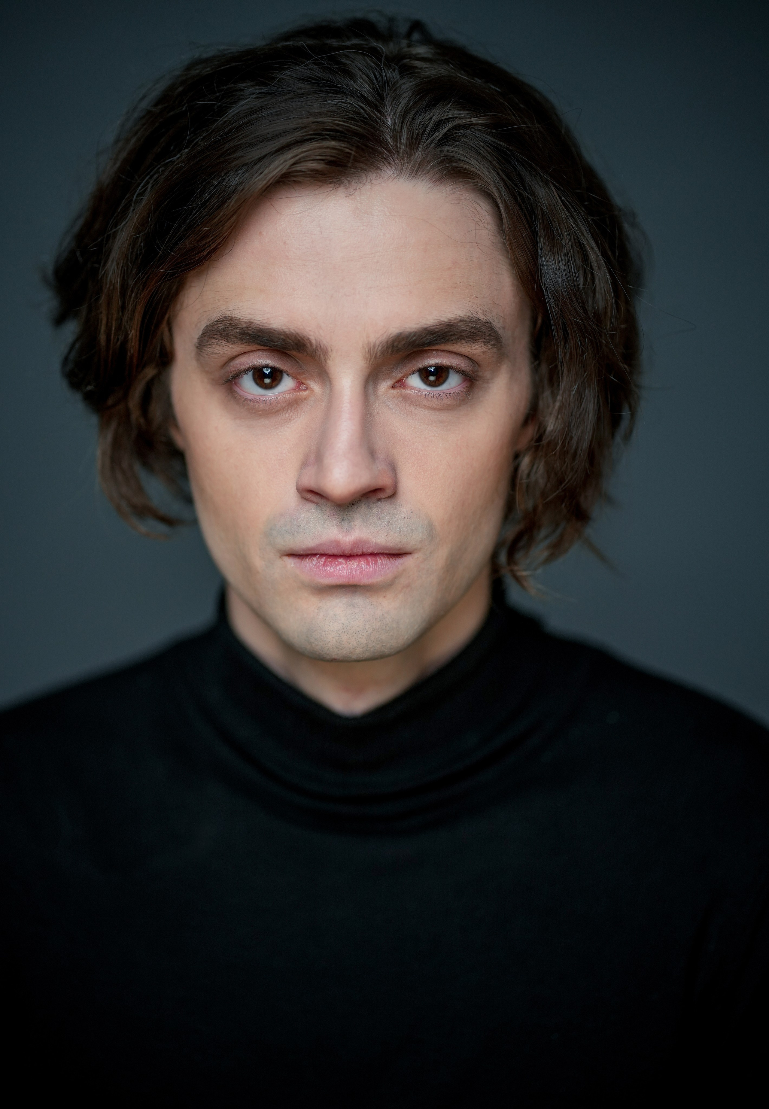 Актёр Всеволод Волнов. Портретная съемка в Москве, студийный фотограф Игорь Фомин