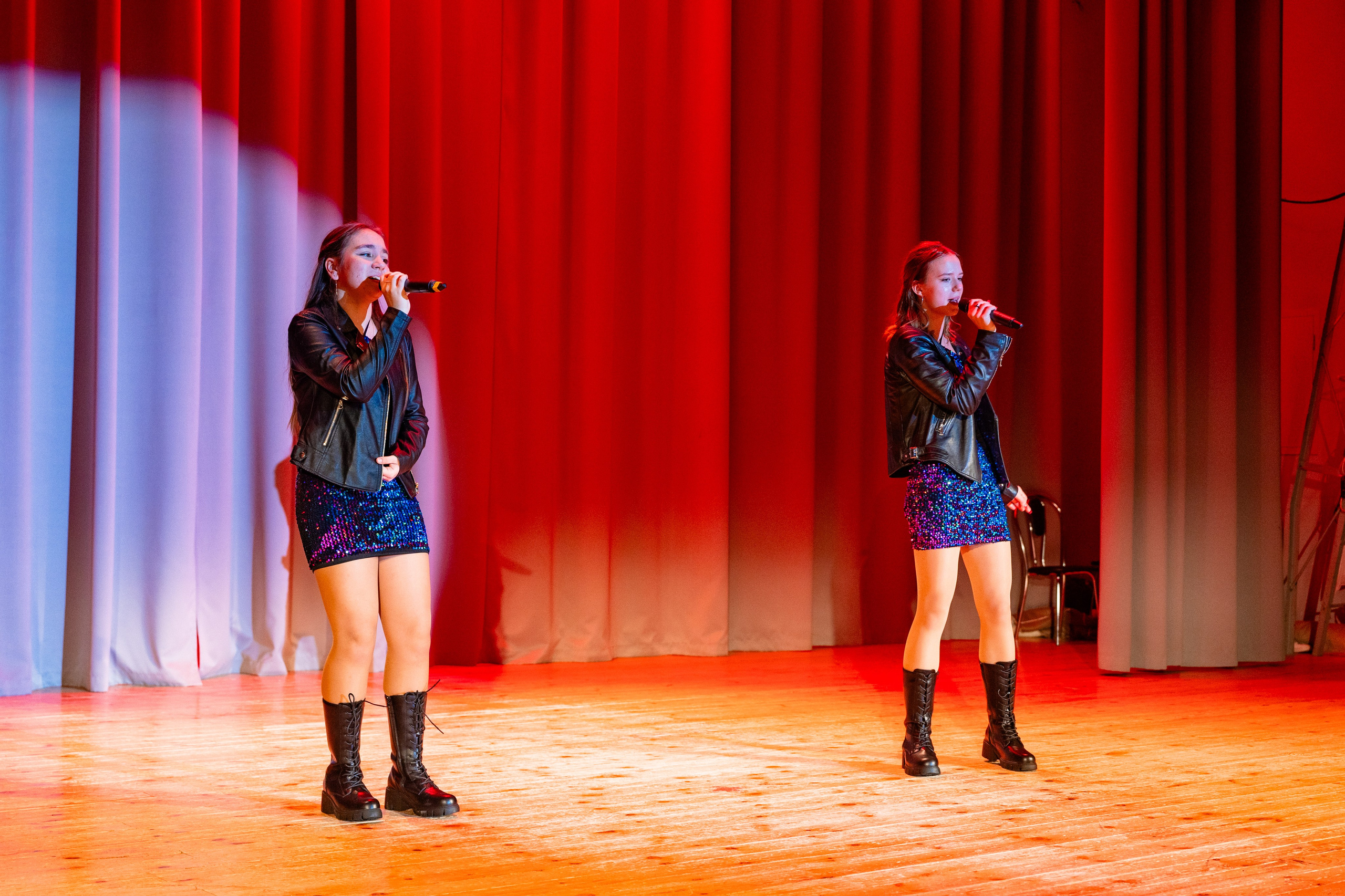 Концерт ДК Буривестник. Фотограф Никита Комаров