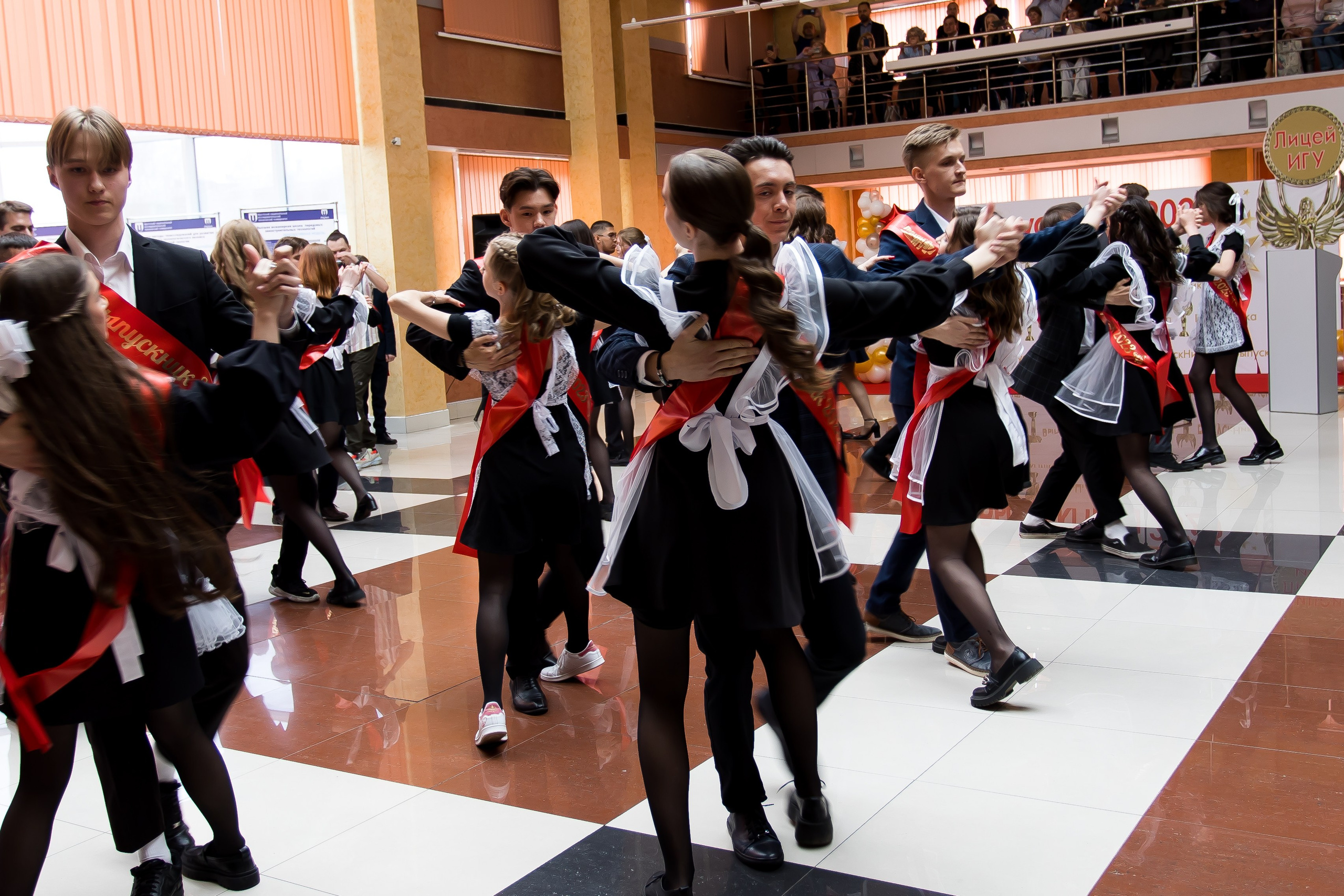 Последний звонок. Фотограф в Иркутске