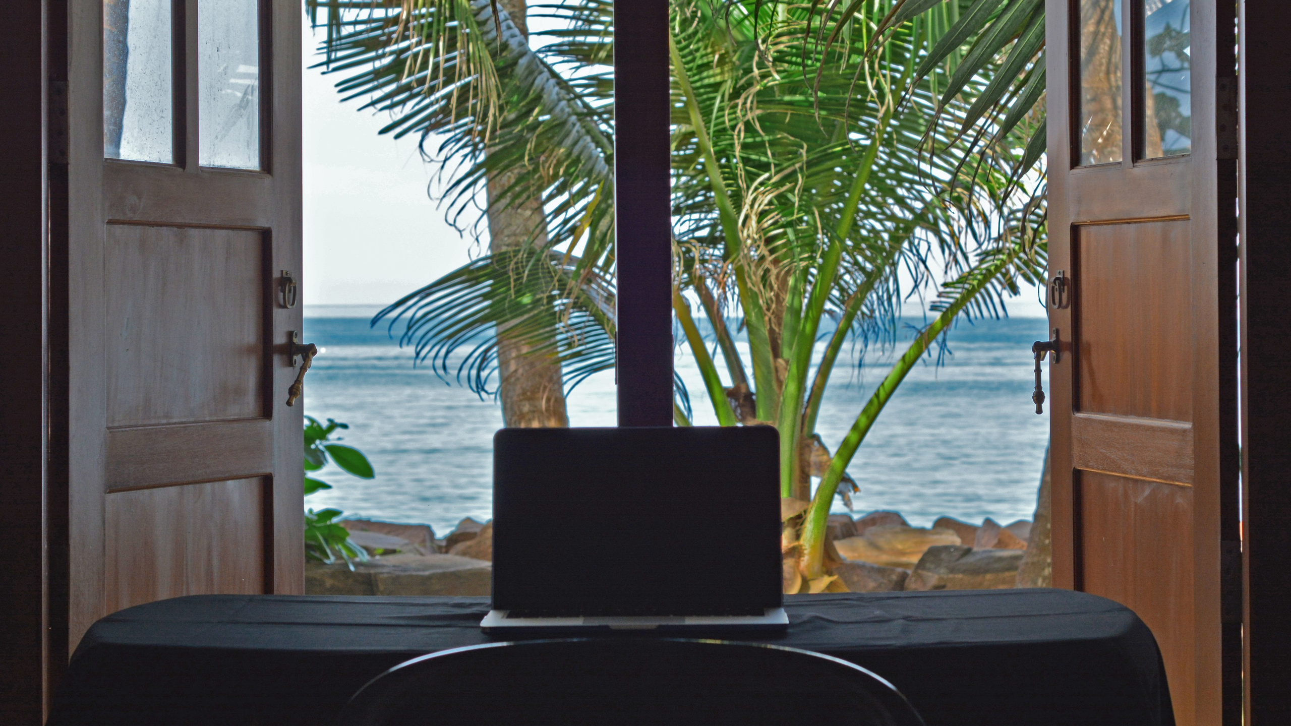 TravelFOTO. Фотограф для маркет плэйсов и портретный фотограф Балакирев Дмитрий москва