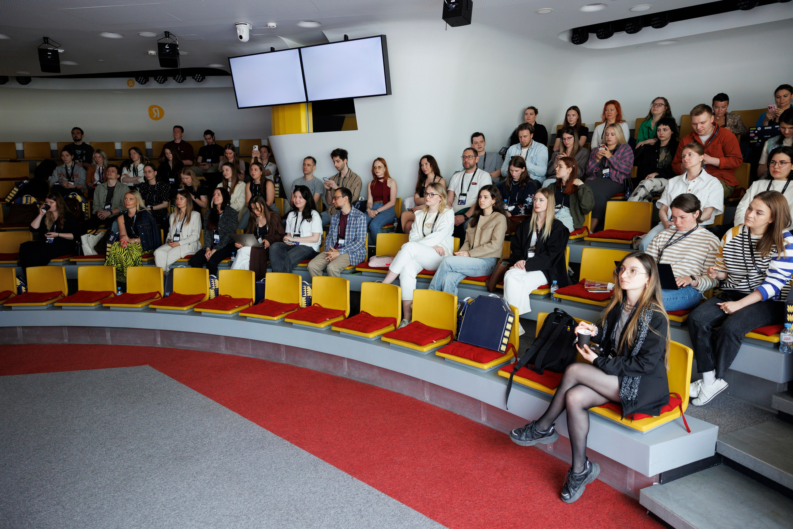 Яндекс. Фотограф Георгий Нигматулин