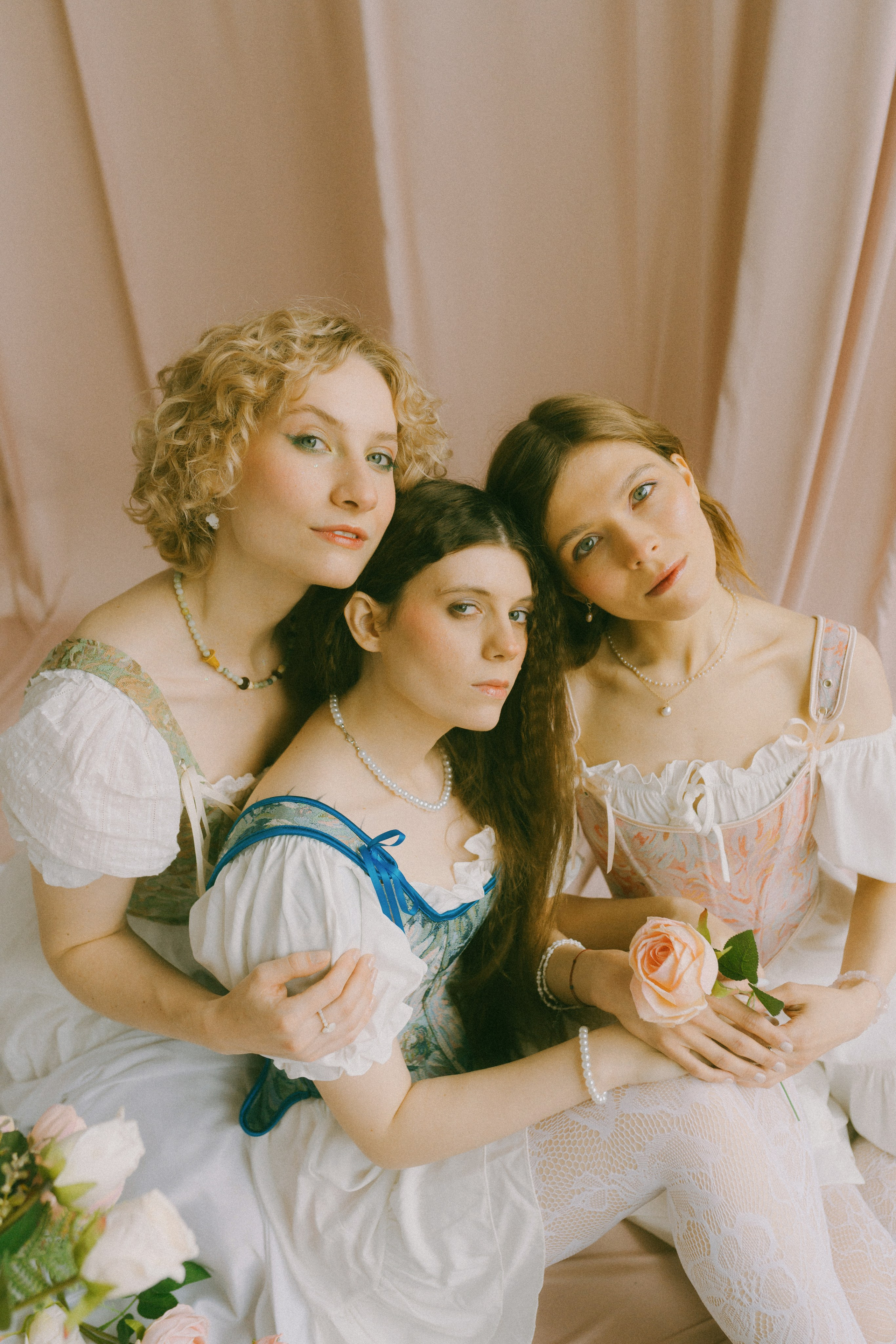 Ксюша, Леона и Василиса. Портретный фотограф в Москве Ефанова Ульяна. Женский портрет