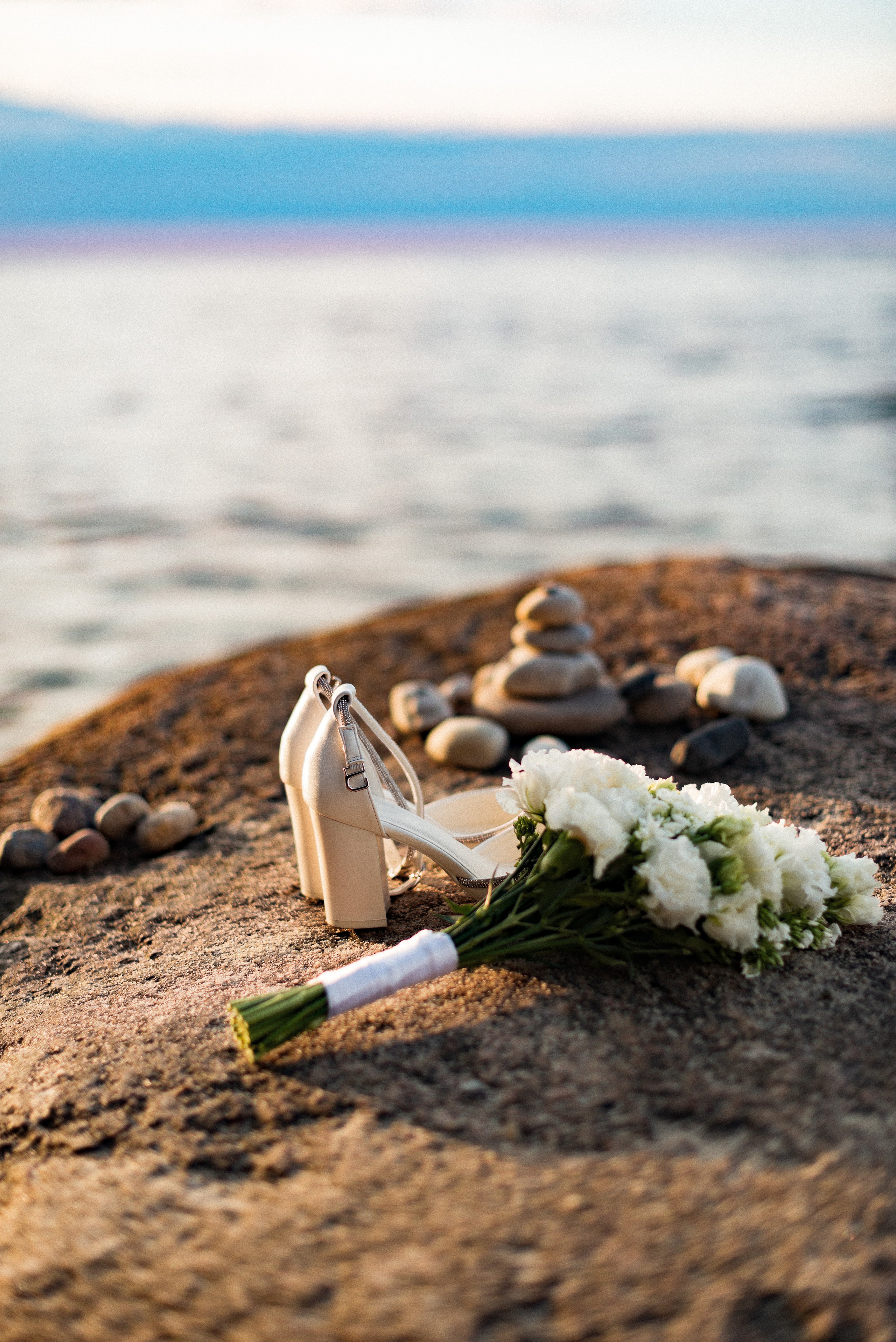 •Wedding. Фотограф Ксения Шевкопляс. г. Калининград. Кинематографический стиль — эстетика и истории, рассказанные через объектив