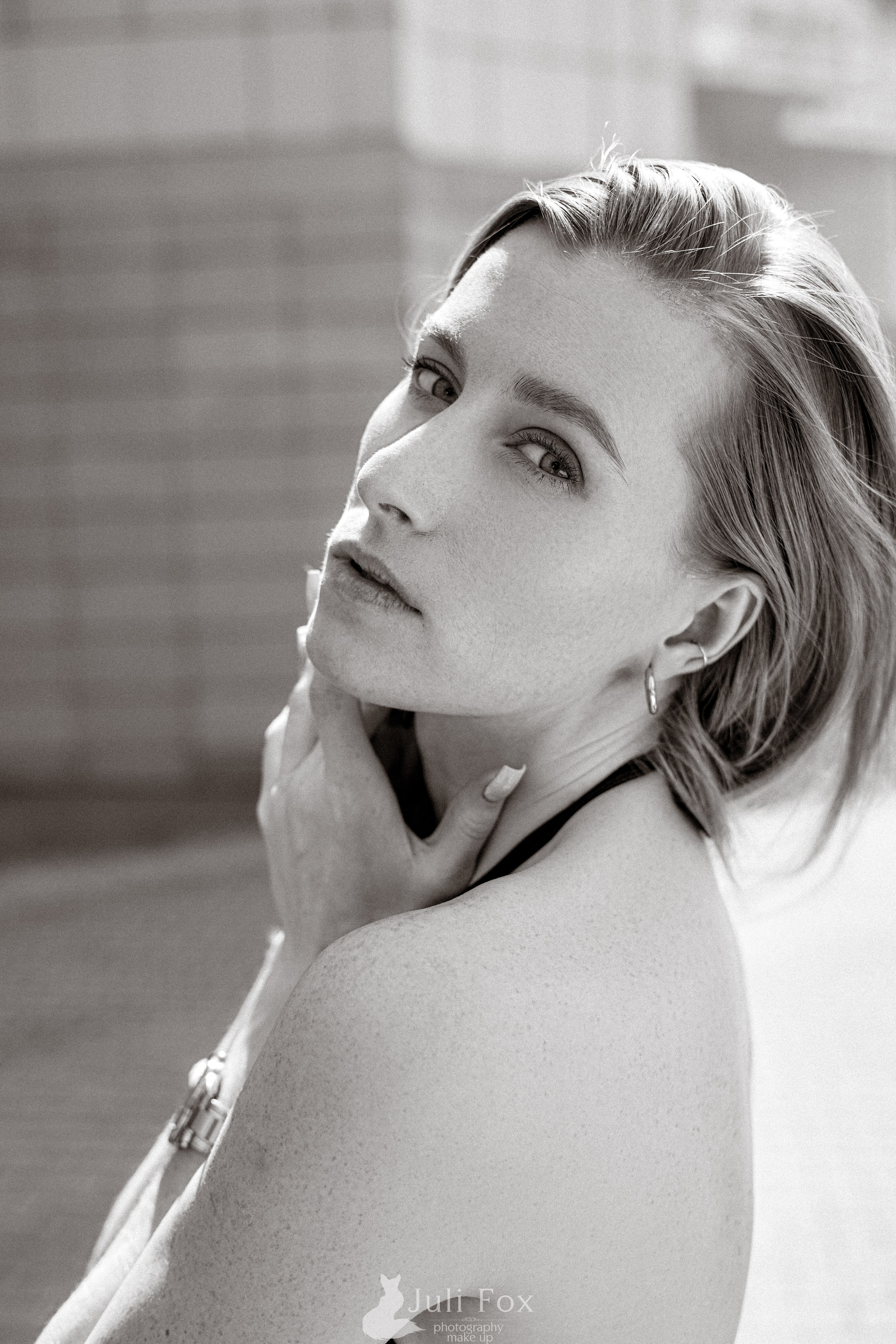 Фотопрогулка по Владивостоку. Портретный, свадебный, репортажный фотограф во Владивостоке Юлиана Джули Фокс