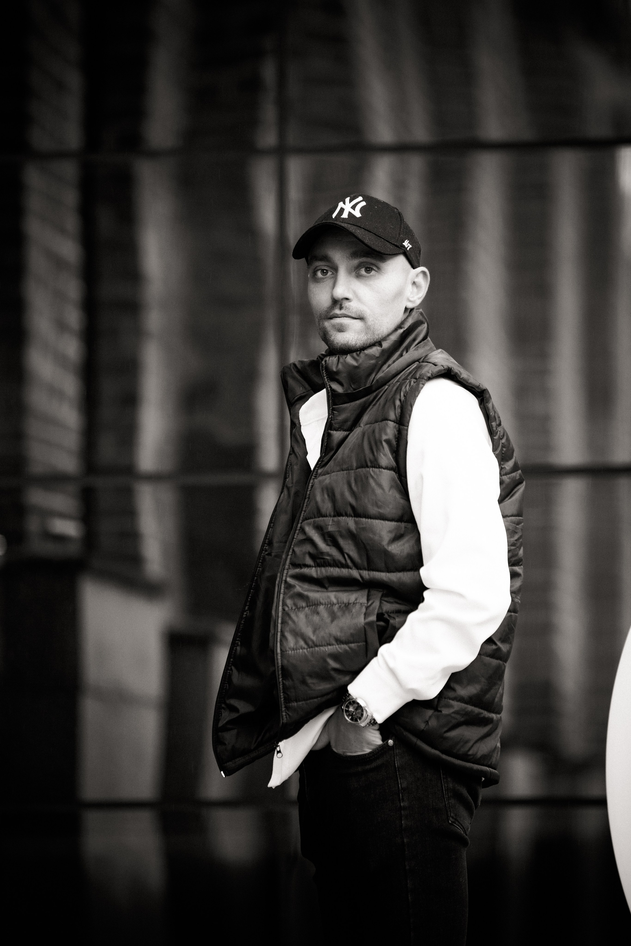 Мужская фотосессия на улице. Свадебный и семейный фотограф в Москве и Подмосковье Лариса Козлова