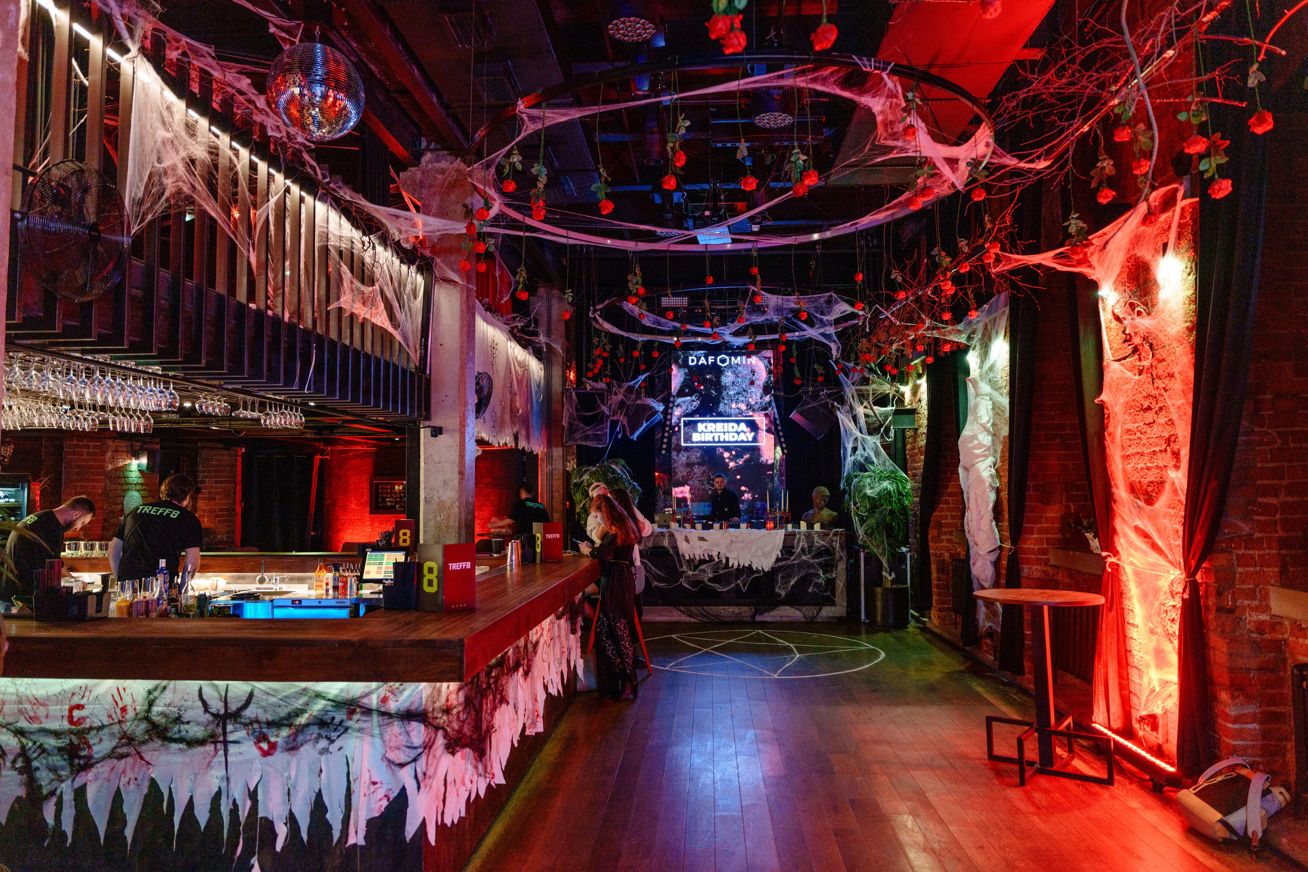 Фотограф на вечеринку с инфлюенсерами. Репортажный фотограф Москва Сергей Дружинин