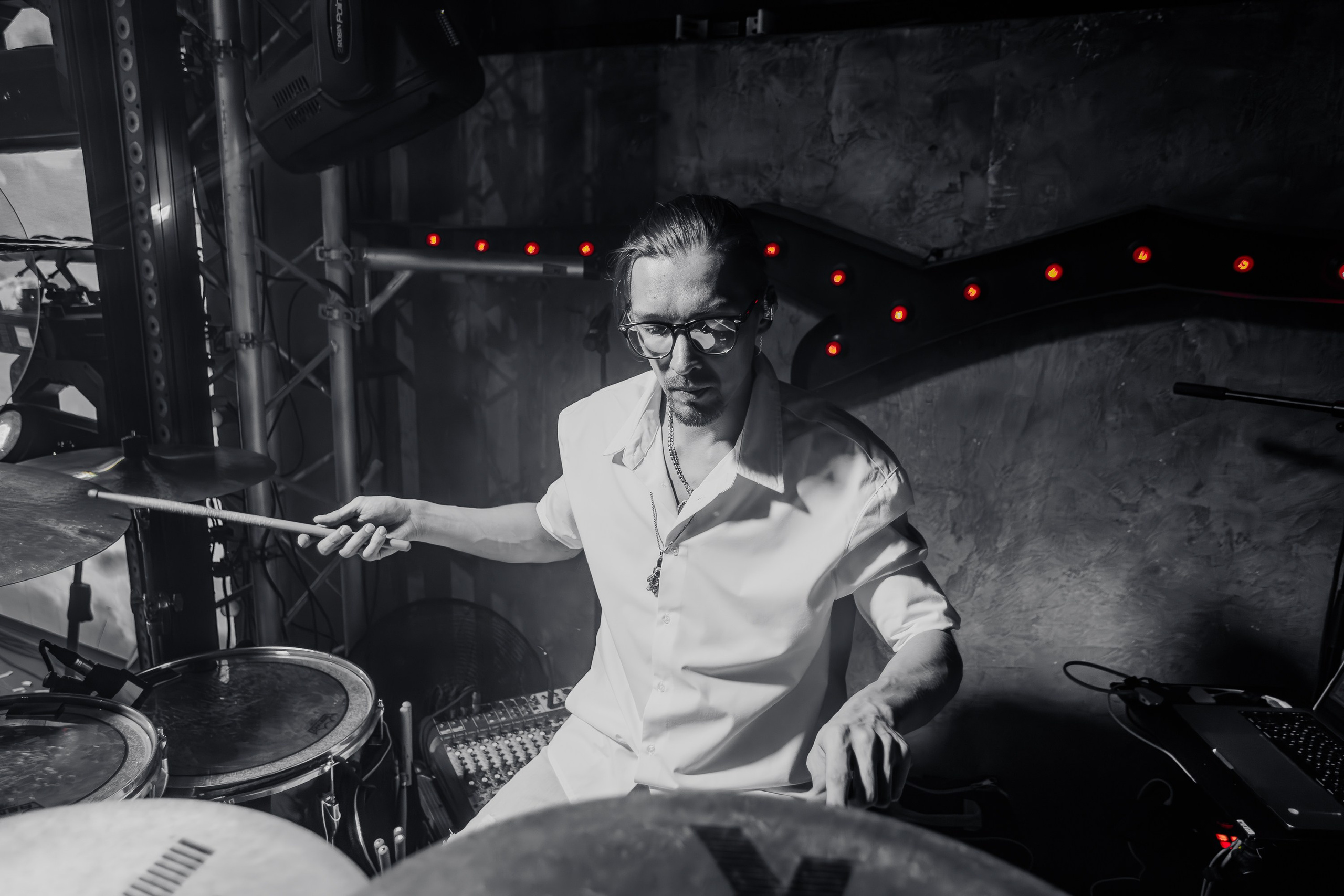 «Юлия Волкова"_Чайка на пляже_Ялта_2.08.2025 г. Аминов Руслан | Фотограф