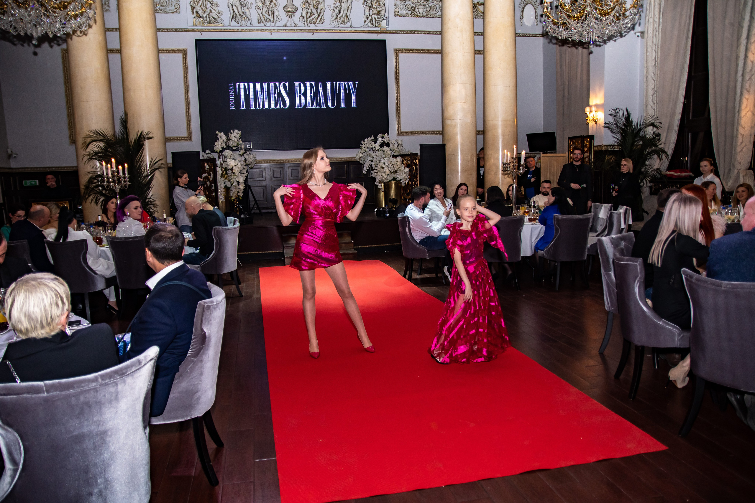 Человек года 2022 — Метрополь. Фотограф Виктория Щербинина в Санкт-Петербурге и Москве