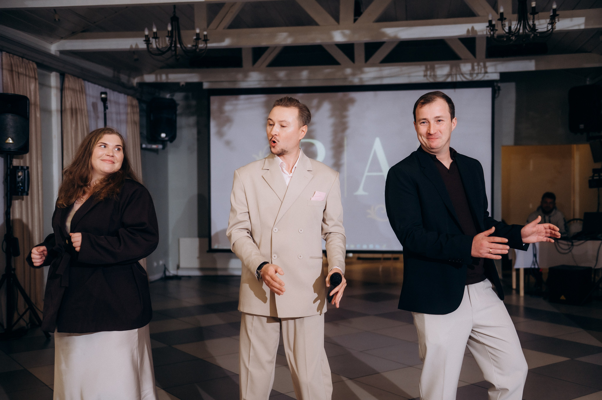 Свадебные банкеты. Ведущий на свадьбу и корпоратив Москва и Московская область Андрей Рулевой