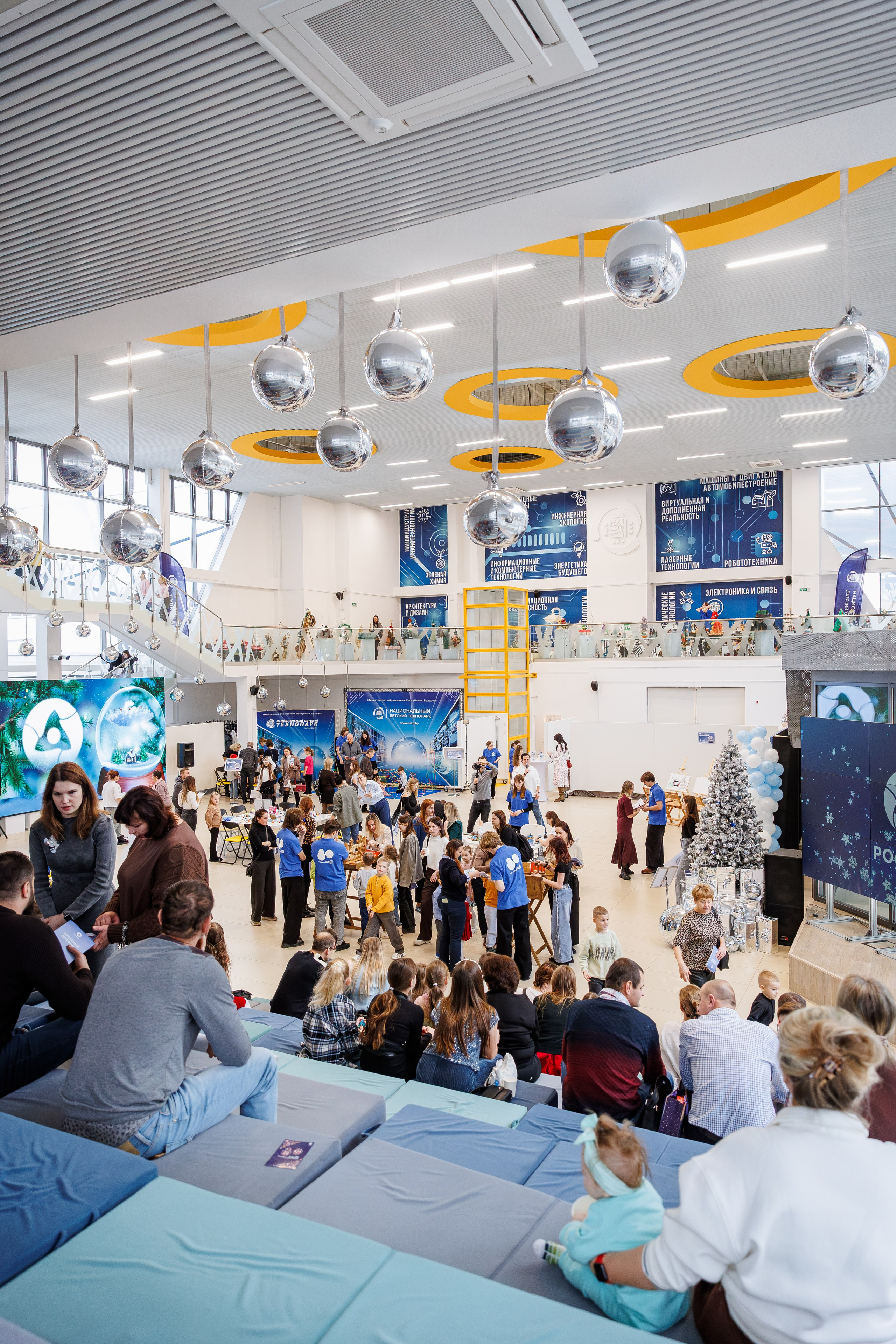 Atom Day. ILIAS BLACK — Фотограф свадеб и мероприятий в Минске и Беларуси