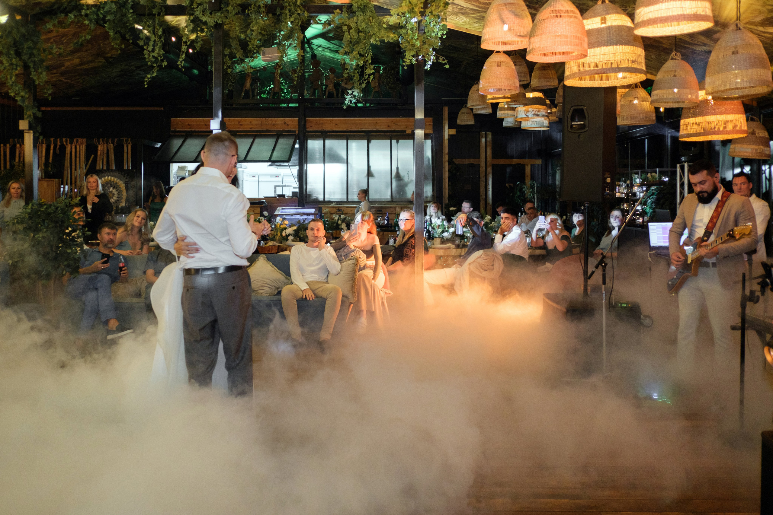 Кот и Дракон. Свадебный Видеограф Фотограф в Сочи