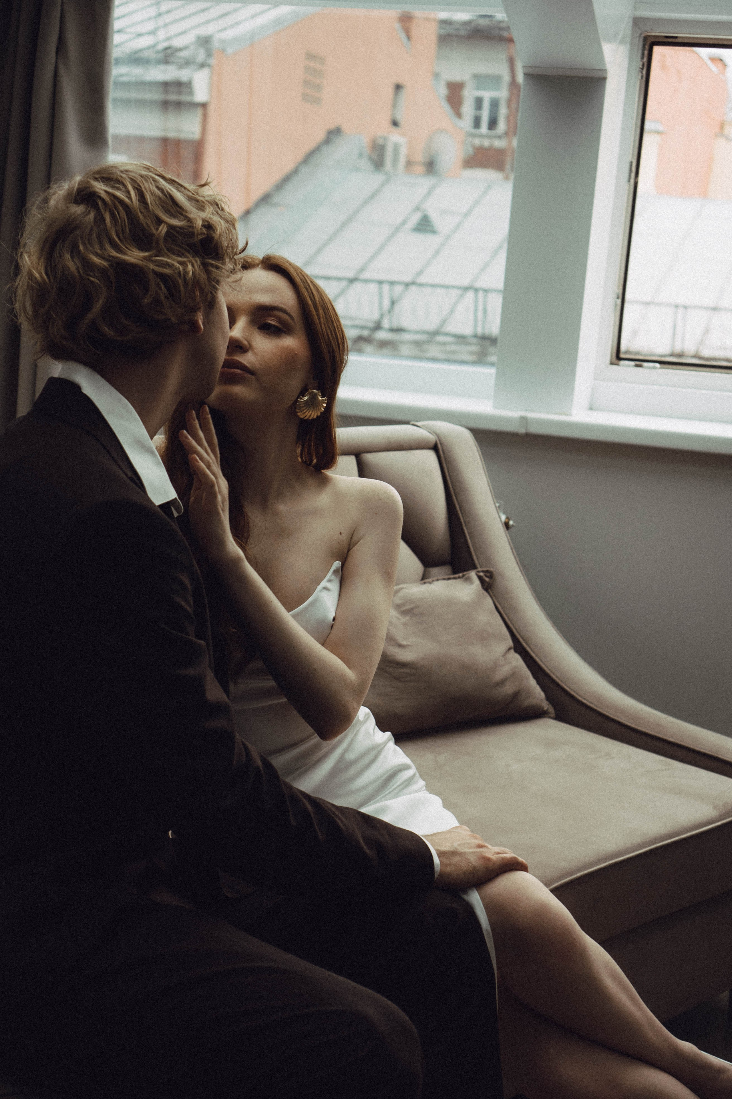 СВАДЕБНАЯ СЬЕМКА В ОТЕЛЕ. СБОРЫ ЖЕНИХА И НЕВЕСТЫ И ТАКЖЕ ТОР И ПОДГОТОВКА К ПРОГУЛКЕ. Профессиональный фотограф, Санкт-Петербург — Виктория Богомолова