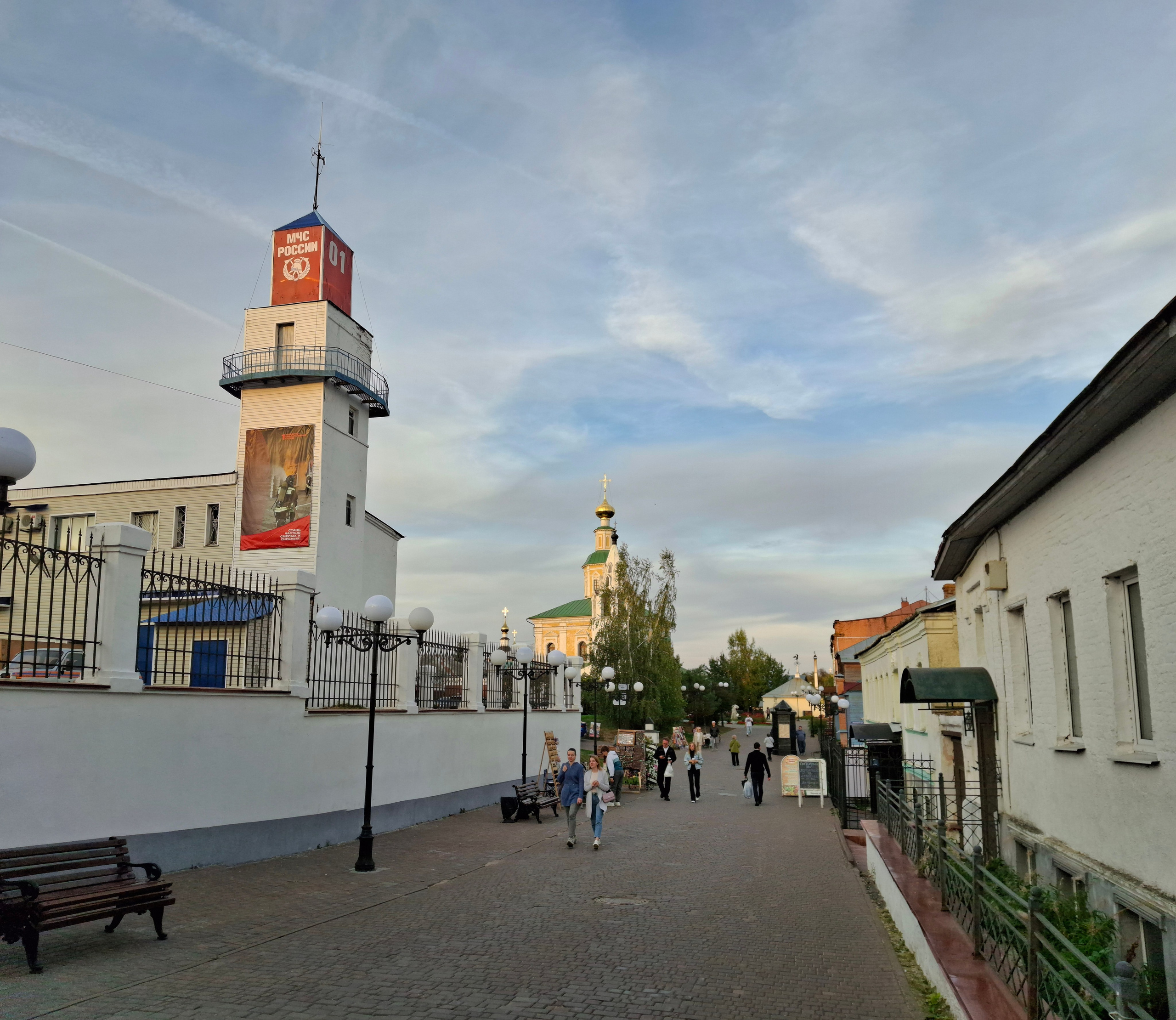 Владимир. Утро и вечер 18 сентября 2025. Игорь Жучков. Россия увиденная глазами путешествующего фотографа