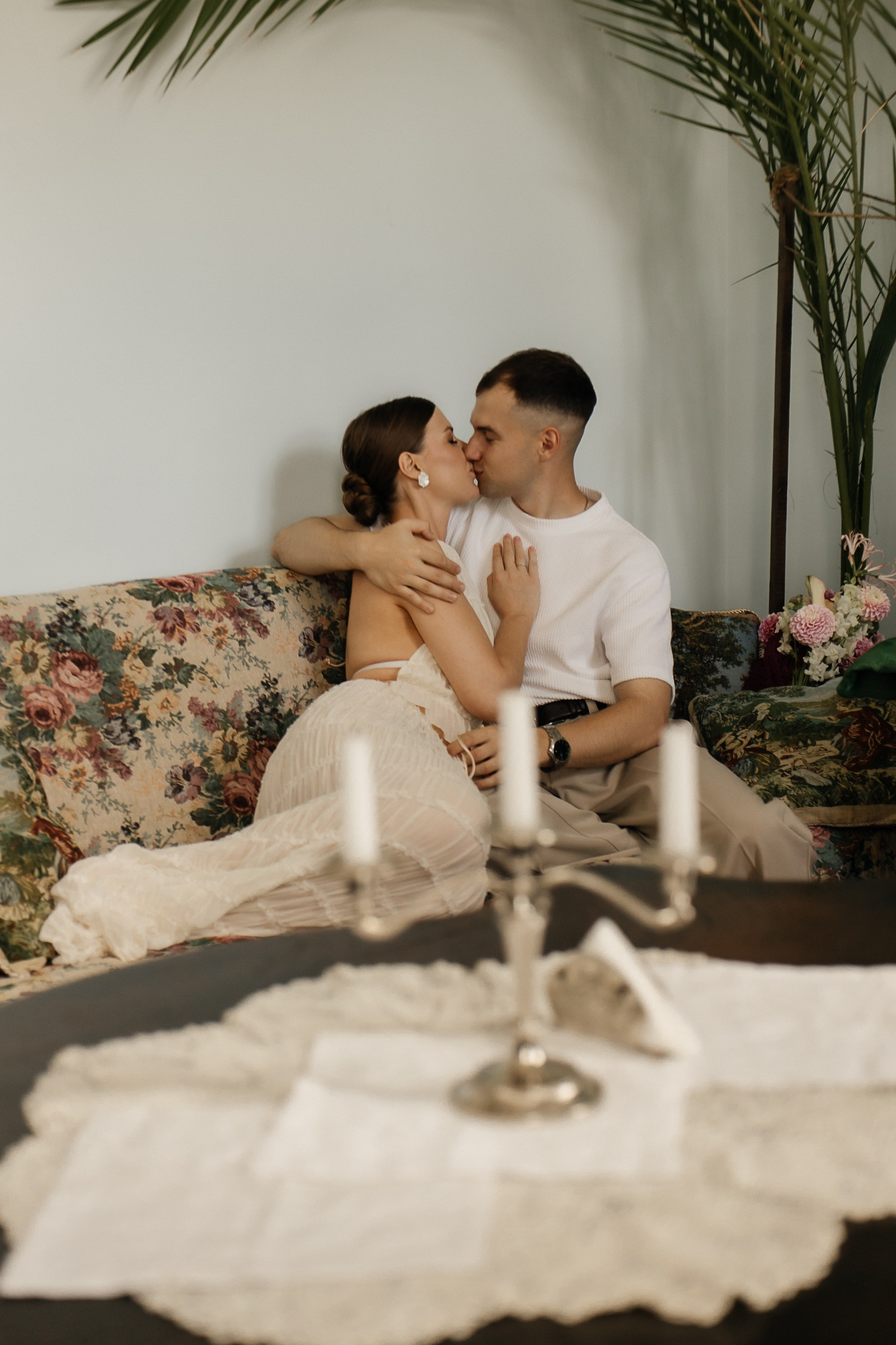 Свадьба в ретро-квартире. Свадебный и семейный фотограф Виолетта Сидельникова. Краснодар, Россия, Беларусь, Европа