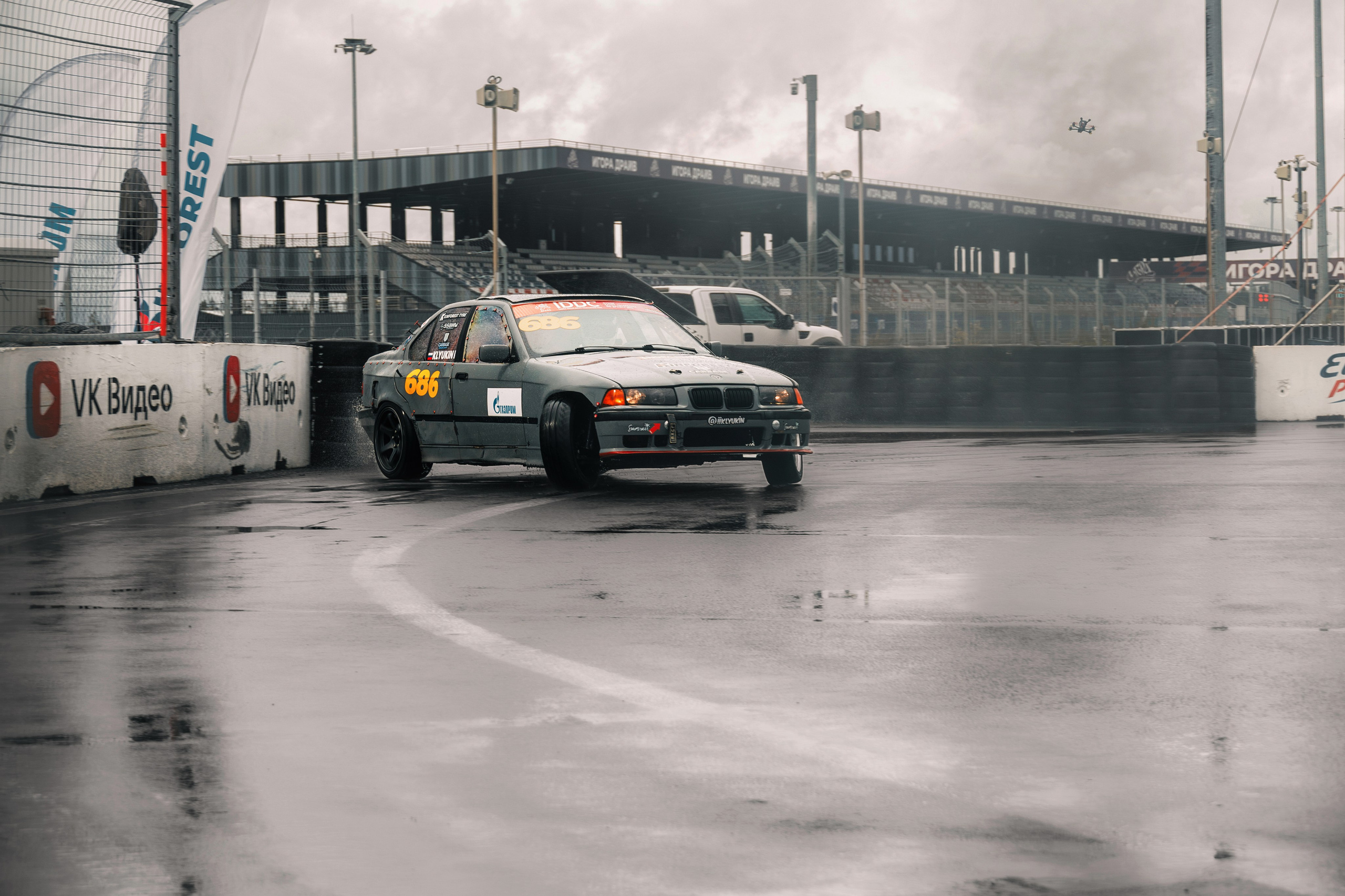 IDDC Этап 2: Бетонный Колизей и блогеры в деле