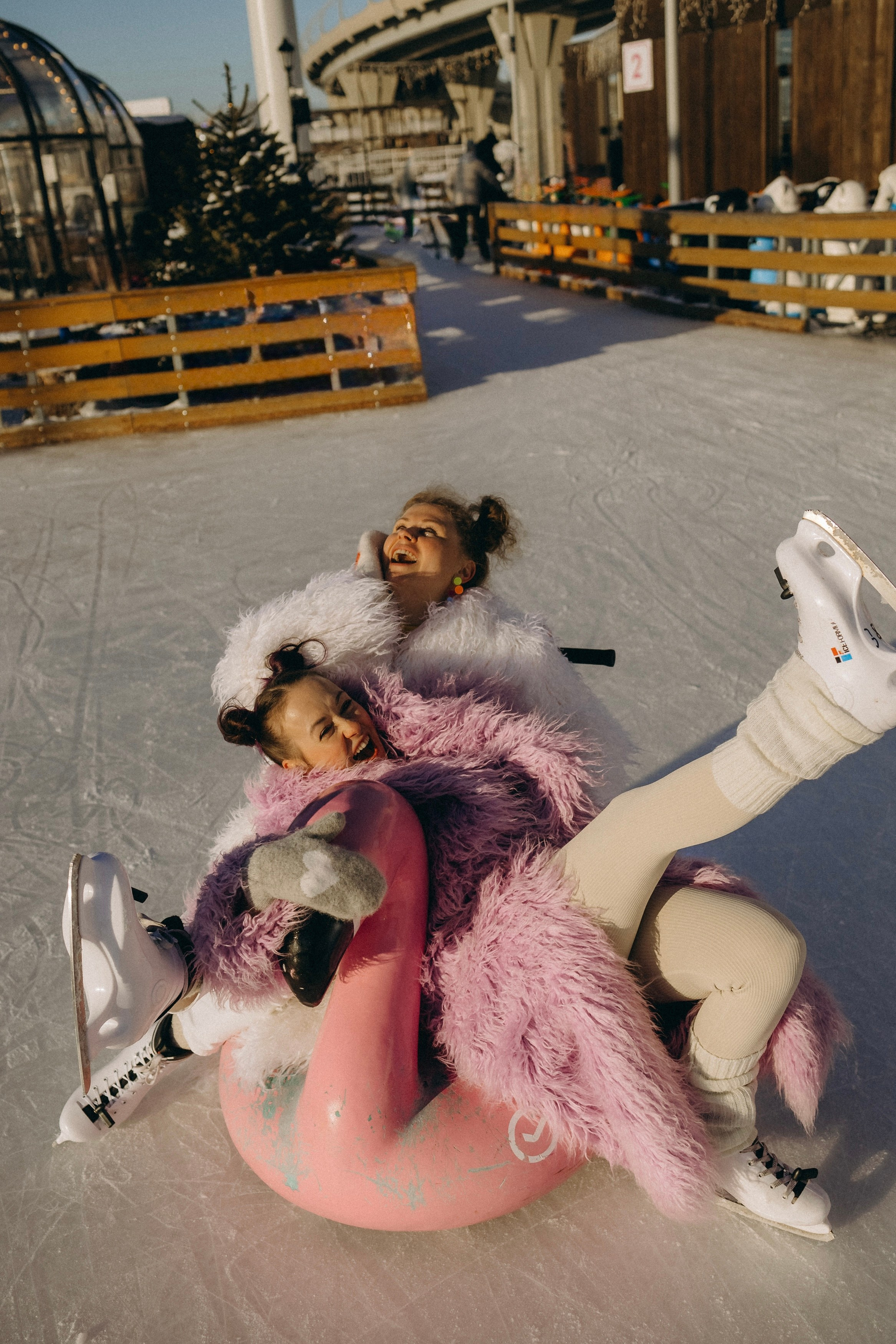 Катя, Арина. Главная