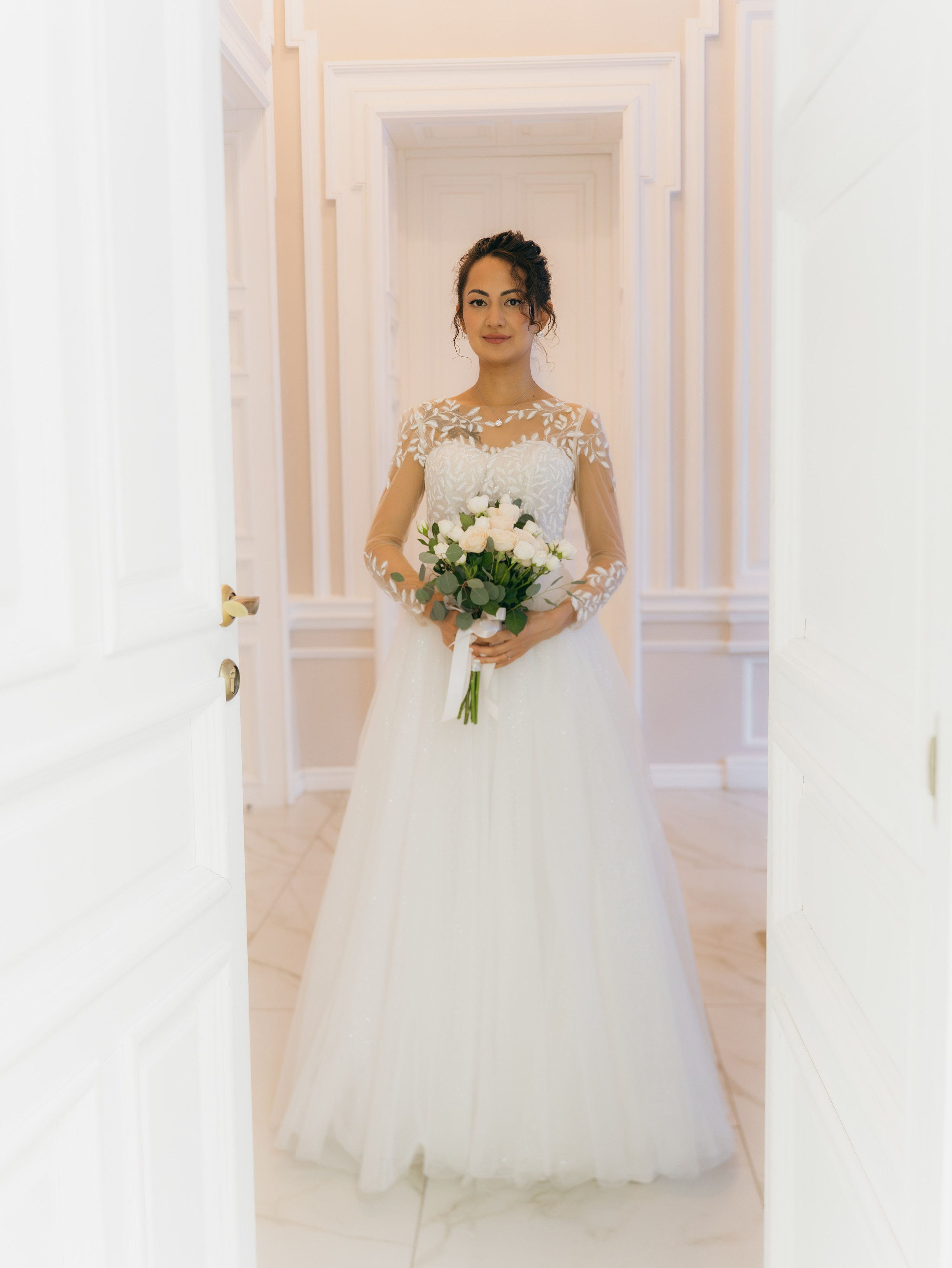 Свадебная фотосессия в загсе. Фотограф из Екатеринбурга Алена Мусалимова