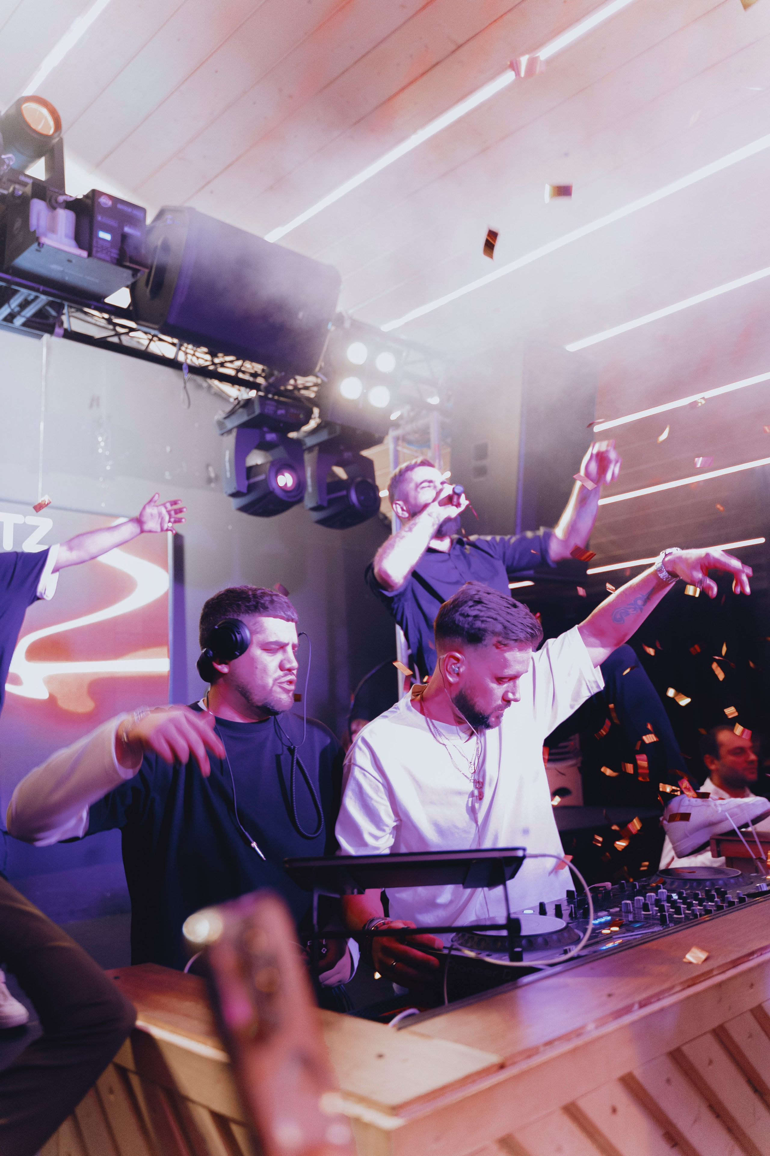 SANTA BARBARA. NIGHT VISION ФОТОГРАФЫ И ВИДЕОГРАФЫ СПБ