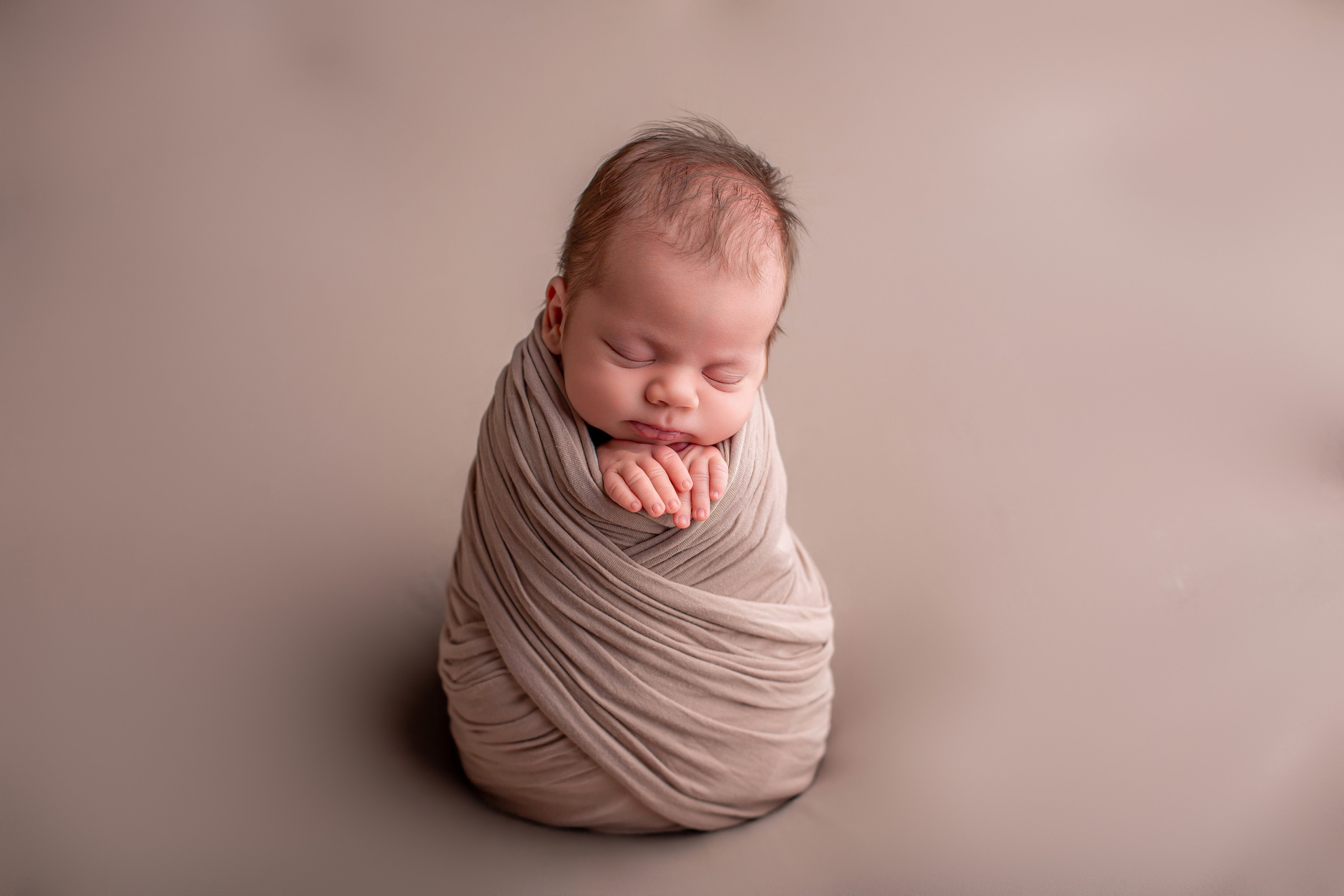 Фотографии новорожденных мальчиков. Семейный, детский фотограф в Великом Новгороде Юлия Федичева. Фотограф новорожденных