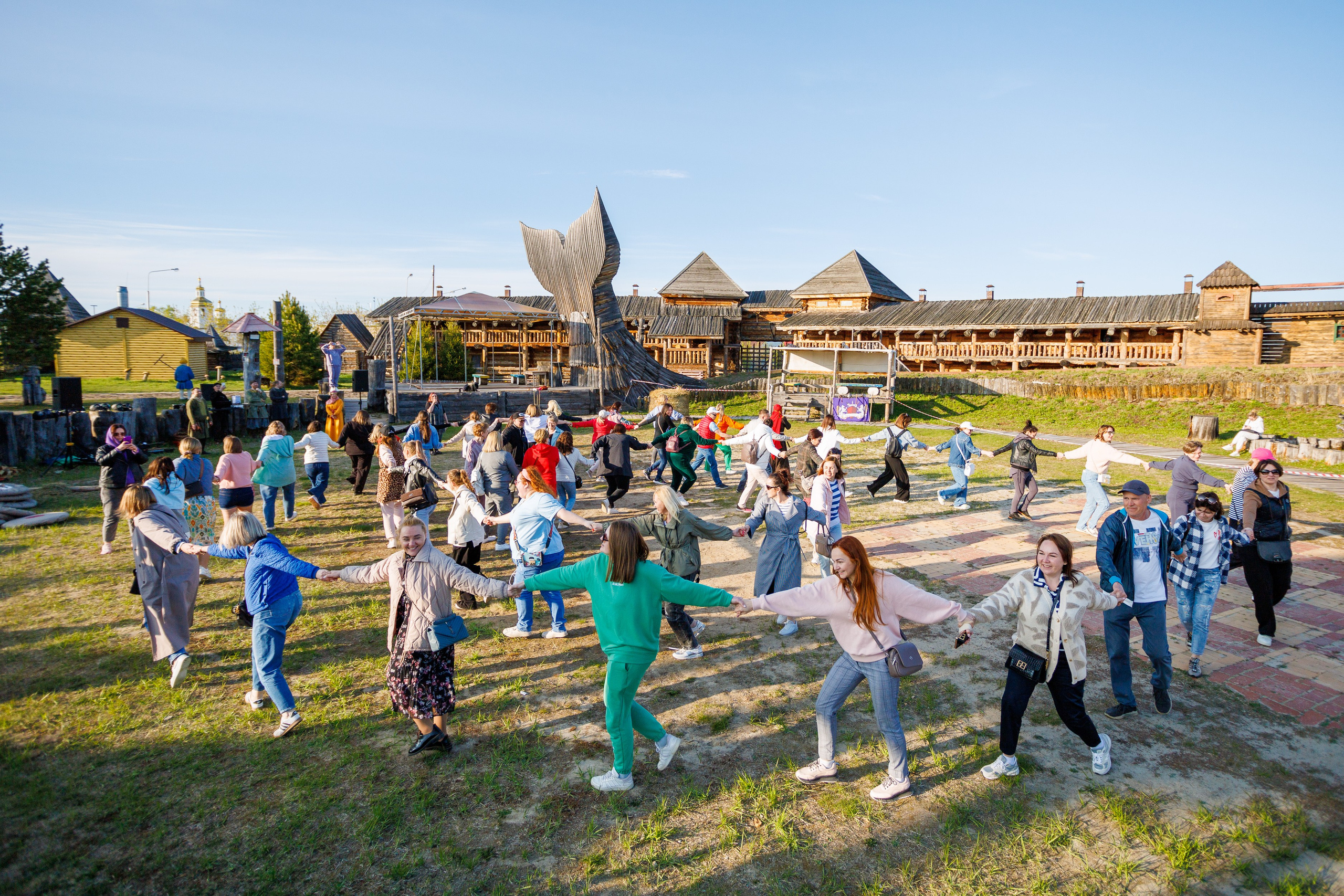 Гулянье в Абалаке. Фотосессии в Тобольске, школьный фотограф, репортажная съемка