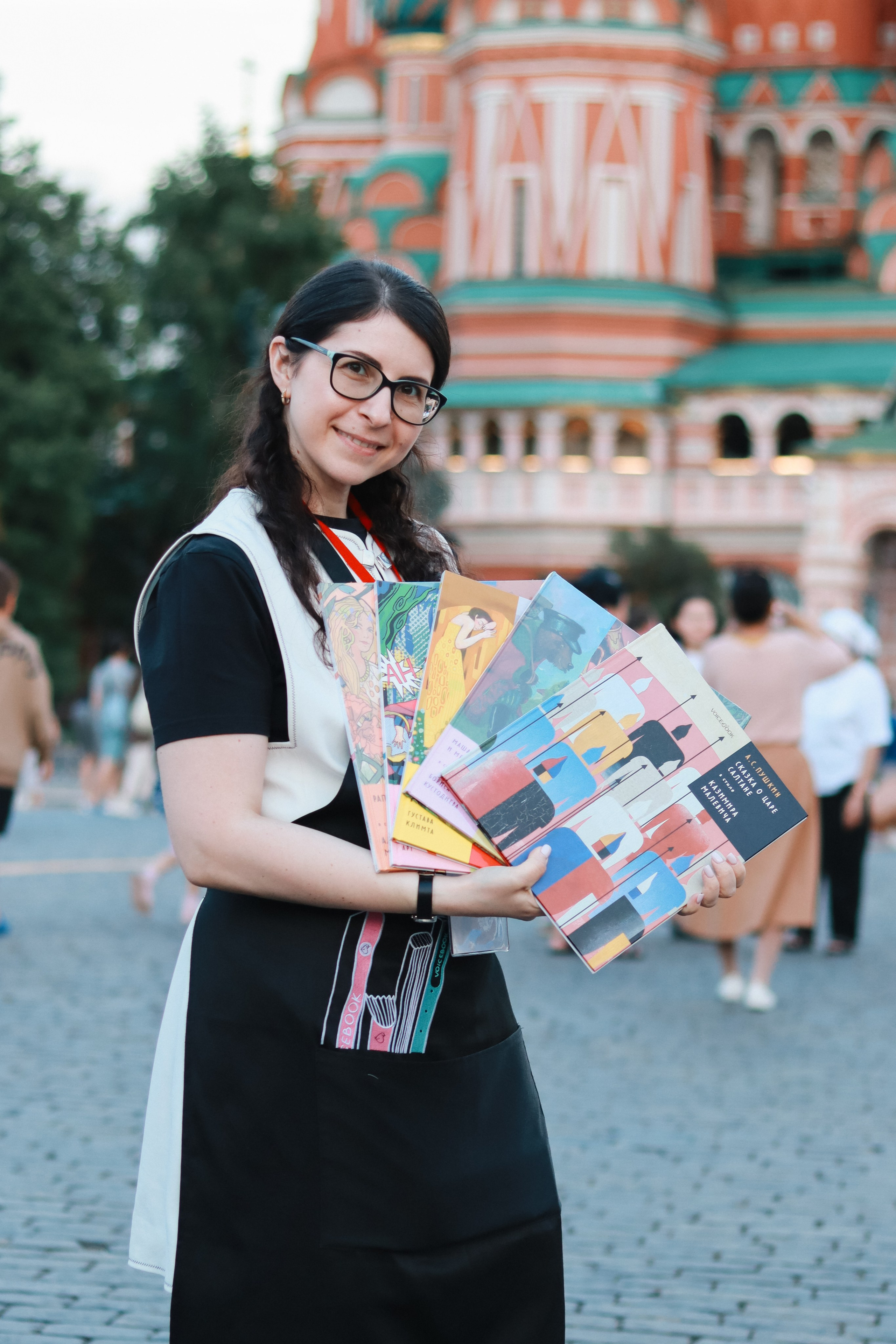 Фотосессия для издательства «Voice Book». Репортажный фотограф в Москве и Зеленограде Karina-vozd