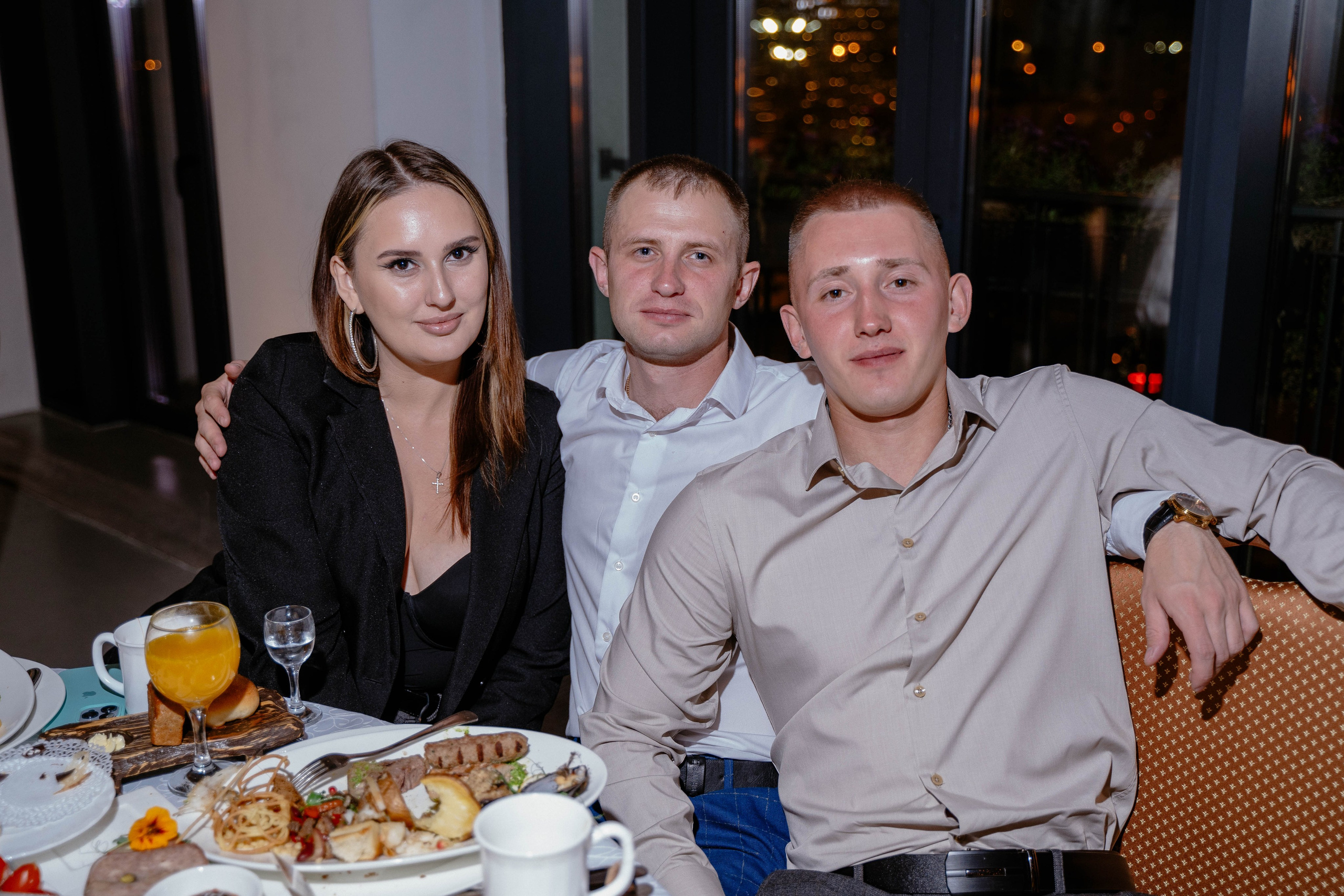 Свадебный день Магомеда и Вероники. Фотограф Чита. Индивидуальные портреты, LoveStory, свадьбы