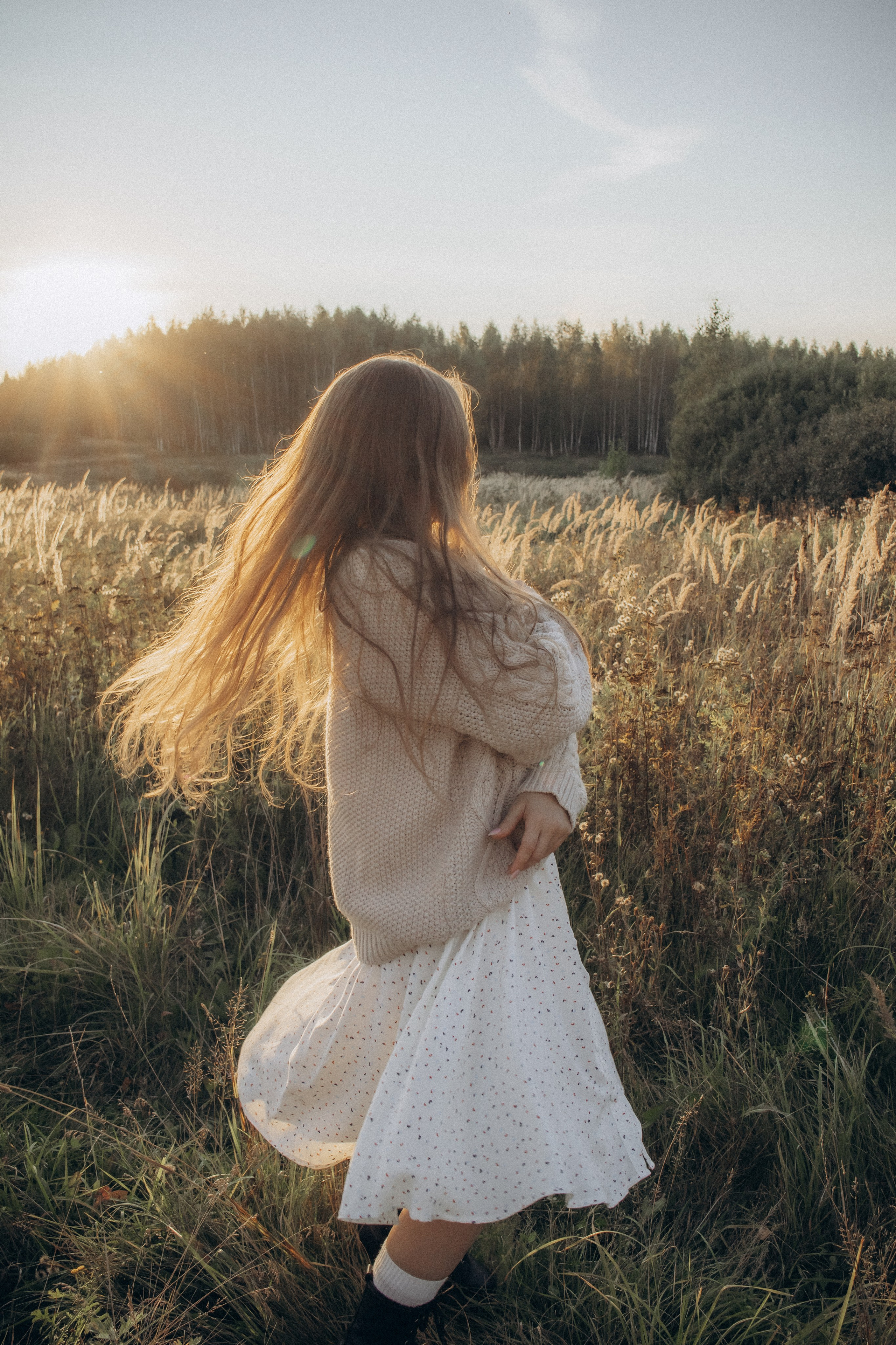Юля. Осенняя фотосессия в поле. Юлия Левада Семейный и женский фотограф