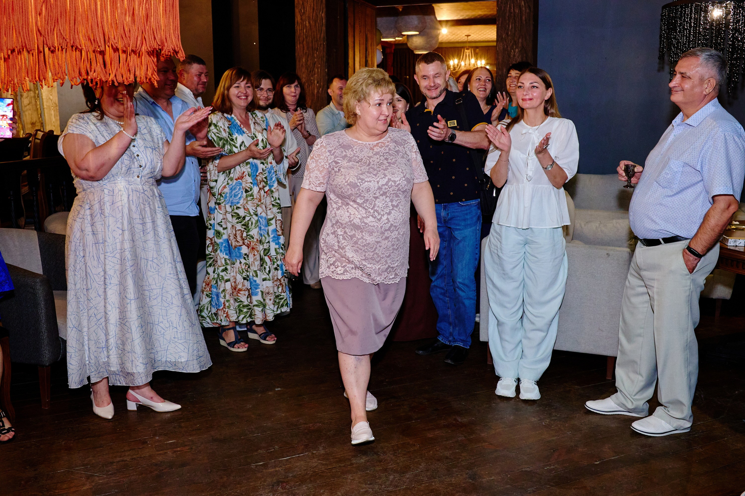 Выпускной 35 Сош. Фотограф Выпускные альбомы Таганрог Сергей Коробченко