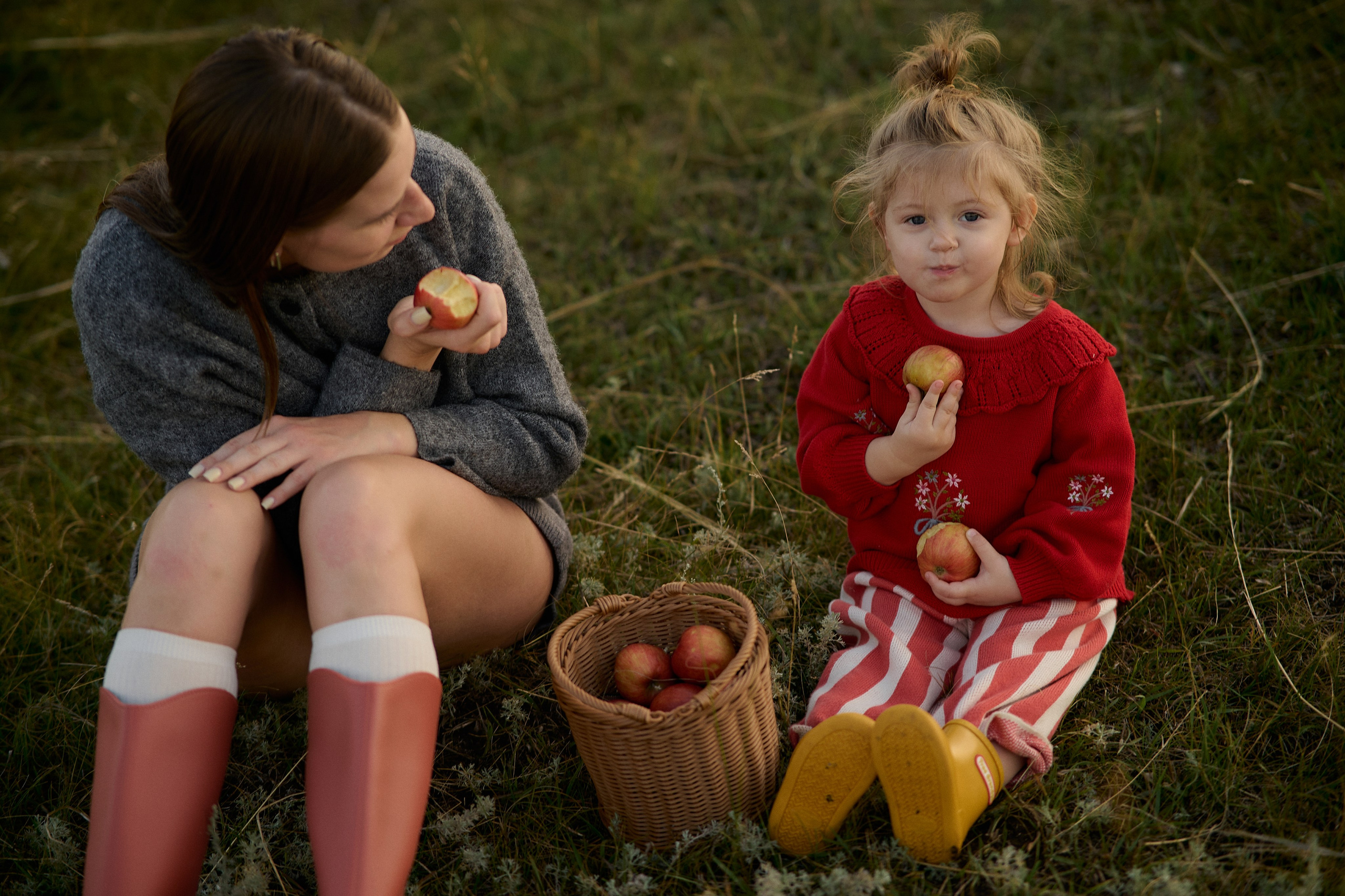 Оля и Аделина. Семейный и свадебный lifestyle-фотограф в Москве Мария Петрова