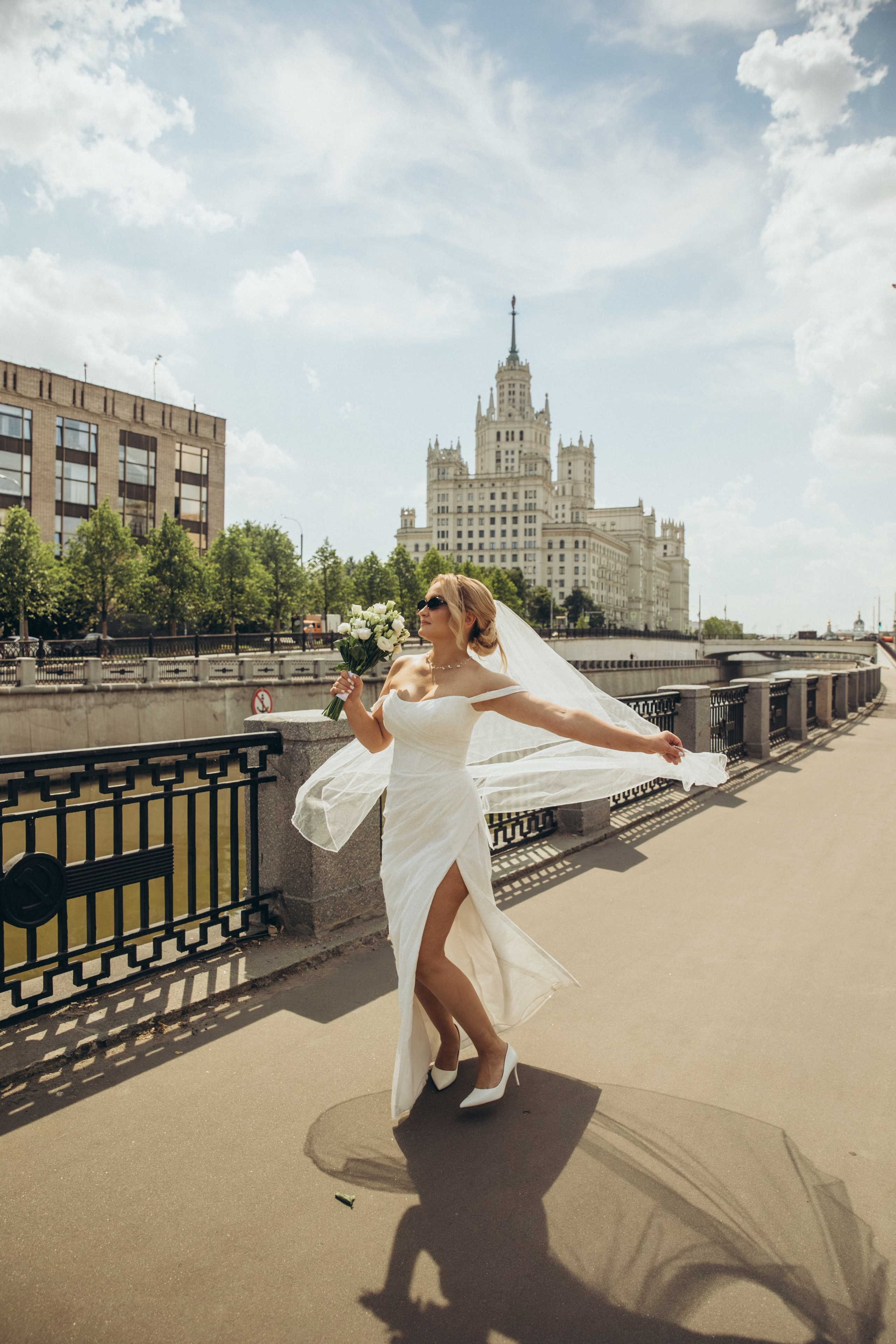 Тессинский мост свадьба. Свадебный и семейный фотограф Москва и Московская область
