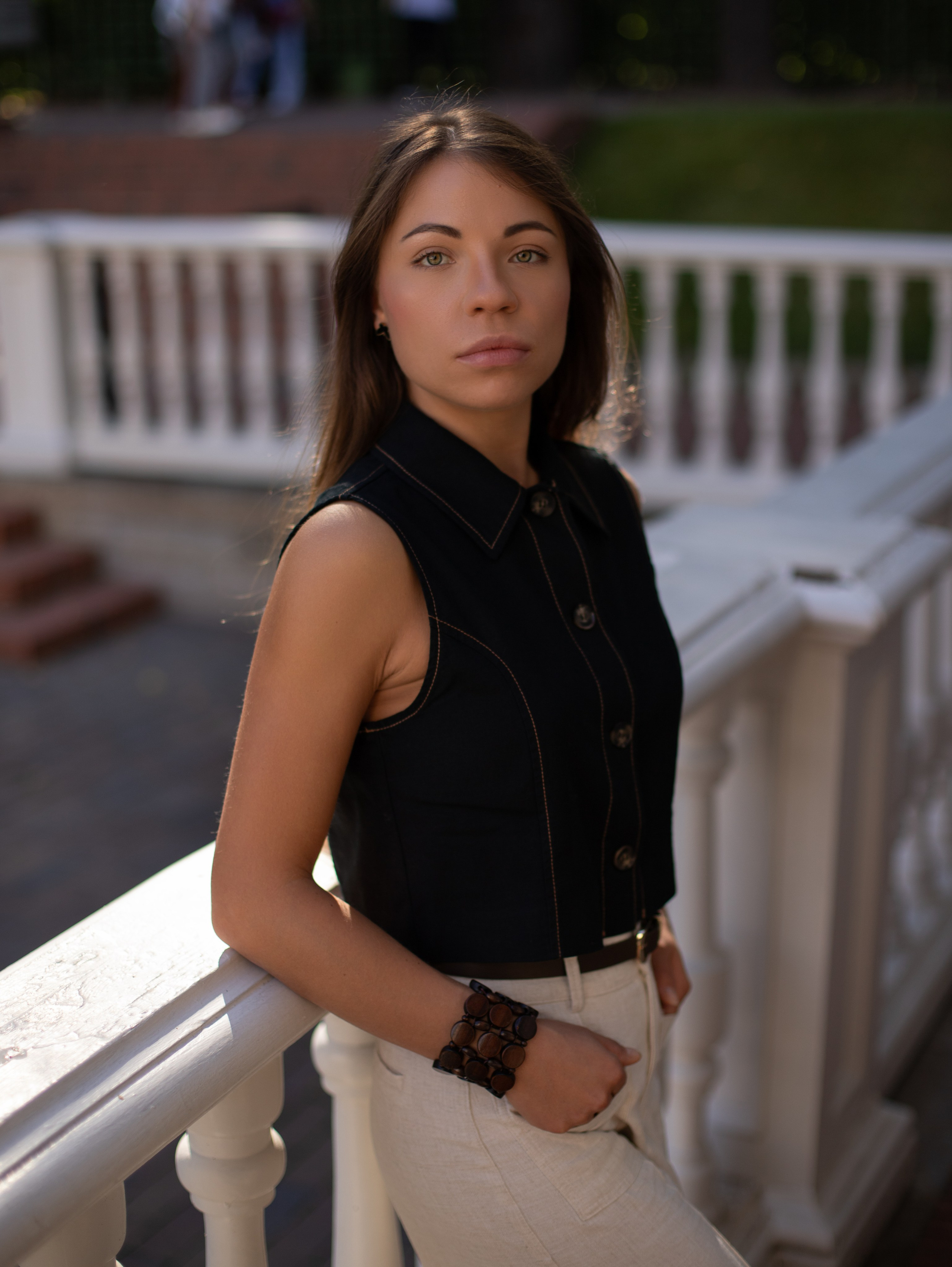 Прекрасная Яна в Летнем саду. Семейный фотограф в Санкт-Петербурге Ирина Иванова