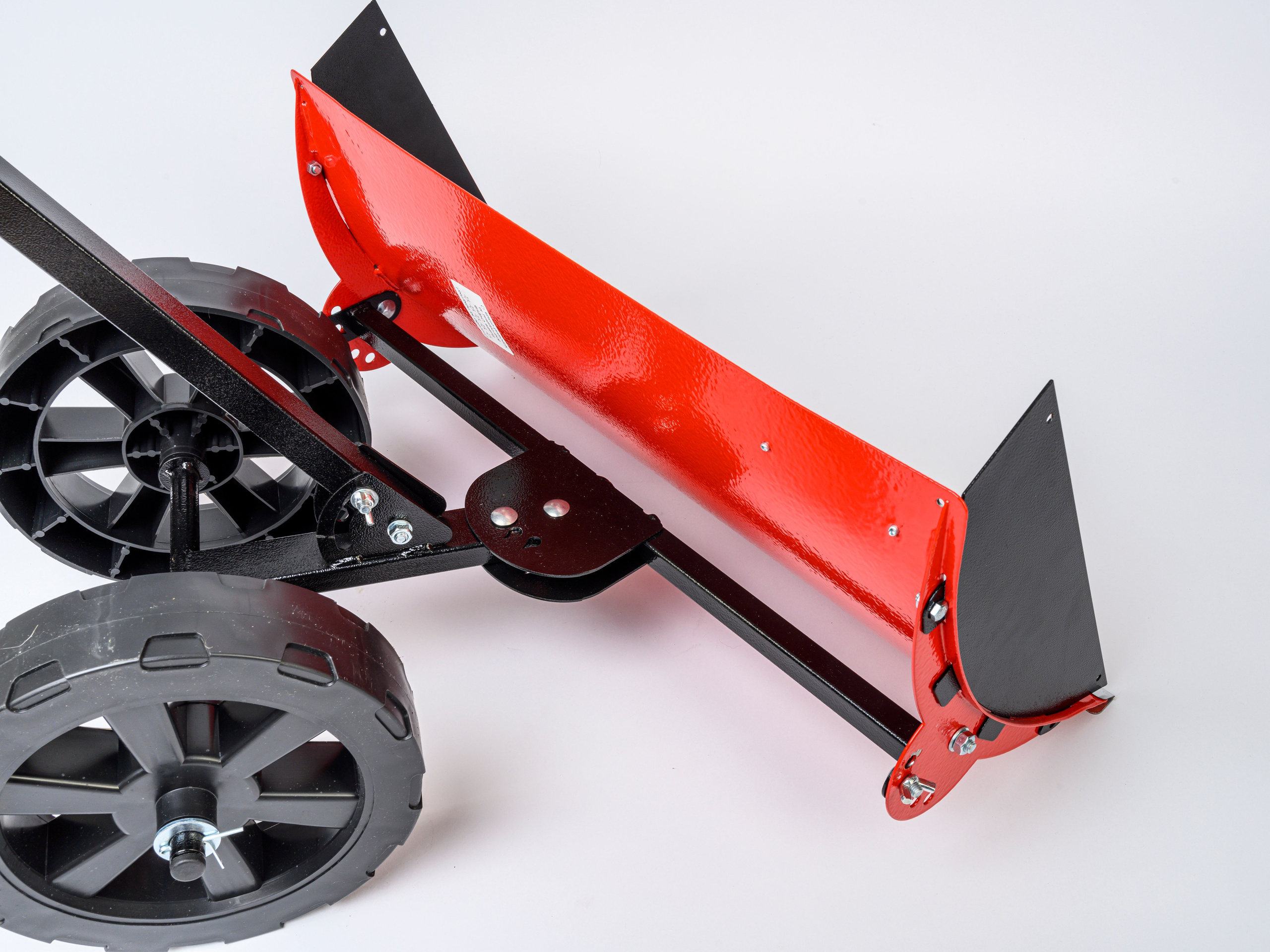 Каталожная съёмка: Снегоуборочная лопата / Пылесос. Фотограф Андрей Зикеев, фотостудия AzArt Studio в Москве