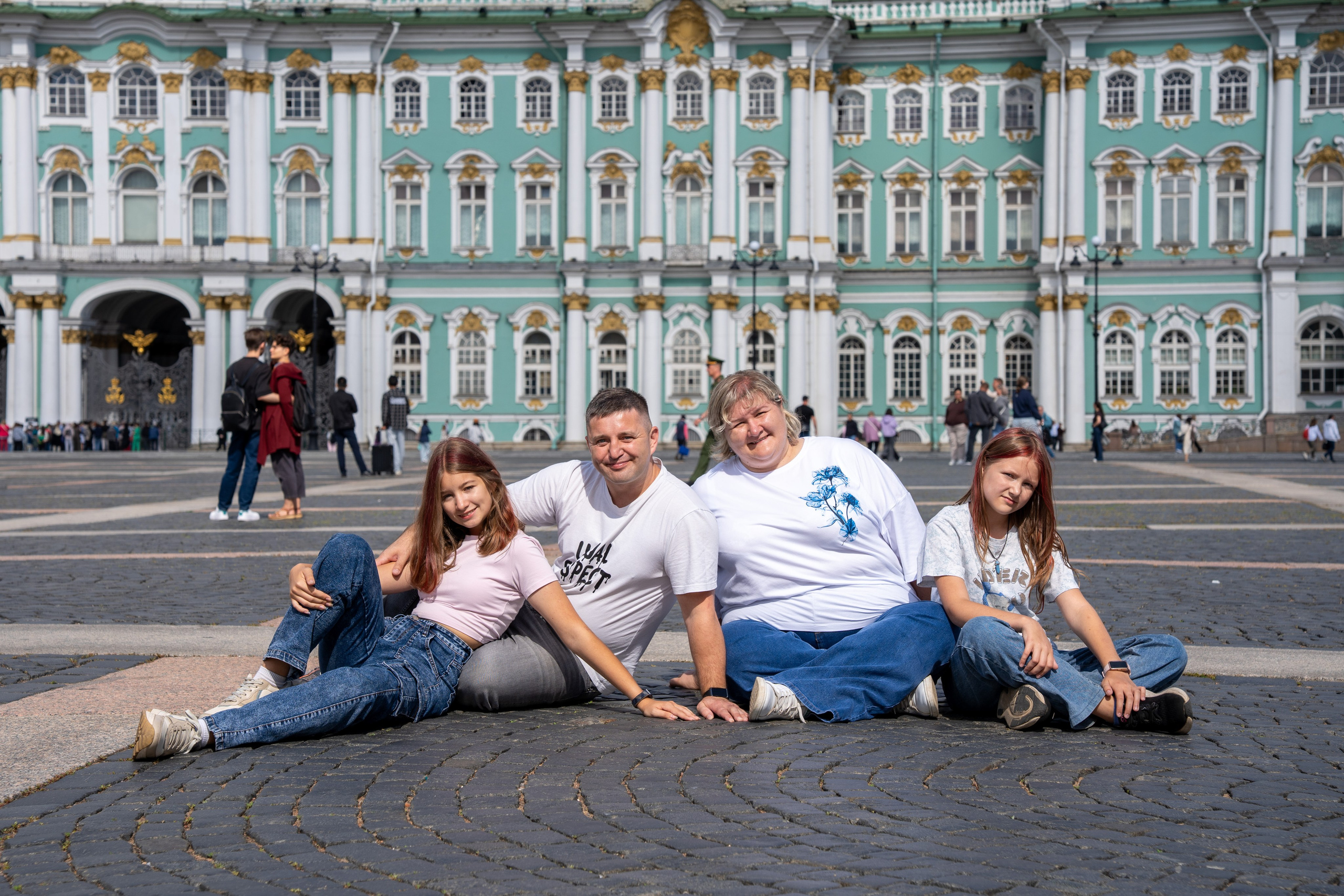 Фотосессия с достопримечательностями города. Студийный и портретный фотограф в САНКТ-ПЕТЕРБУРГЕИрина Махаон