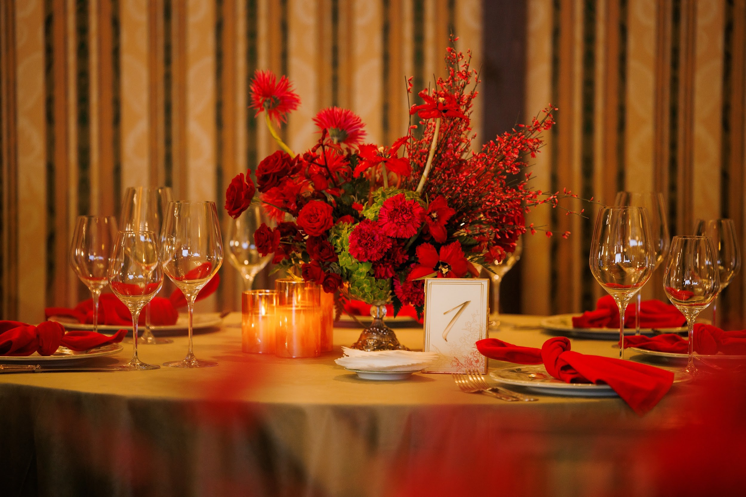 Ресторан «Le Cheval Blanc». Kirillova Studio — мастерская декора и событий Юли Кирилловой