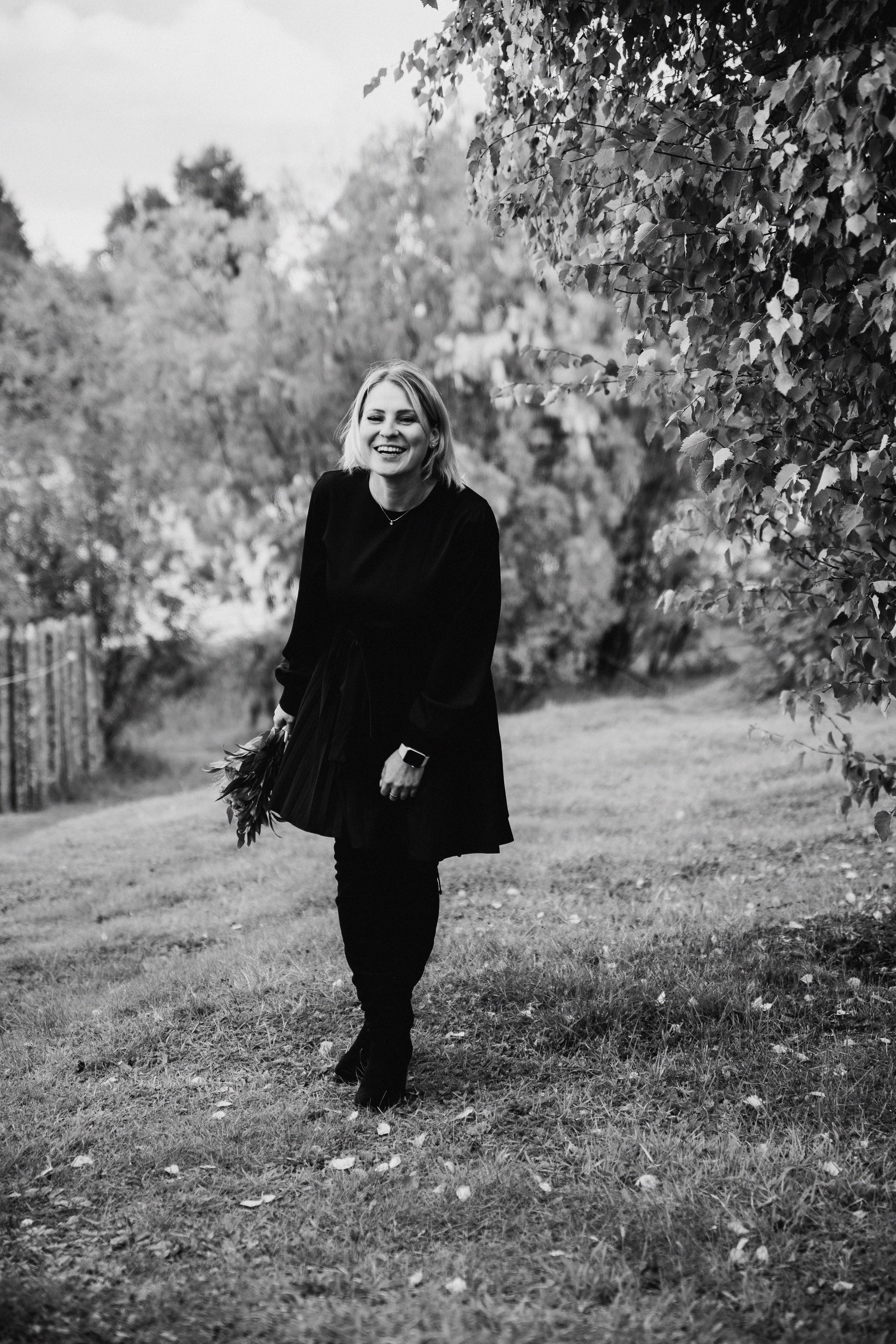 Женские портреты. Айсылу Счастливая — Фотограф | Ретушёр | Нейрокреатор