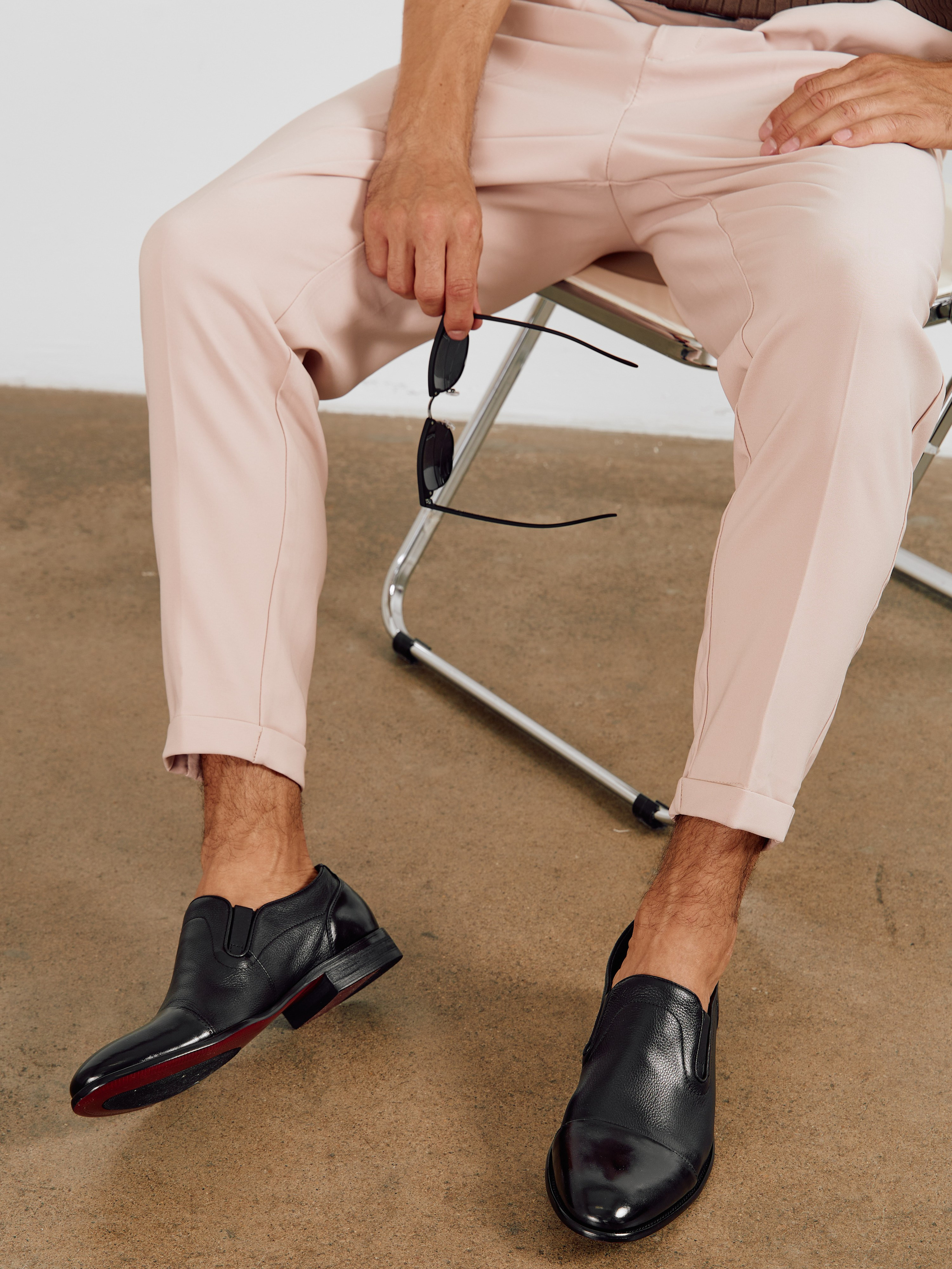 Обувь. Фотограф для маркетплейсов в Москве