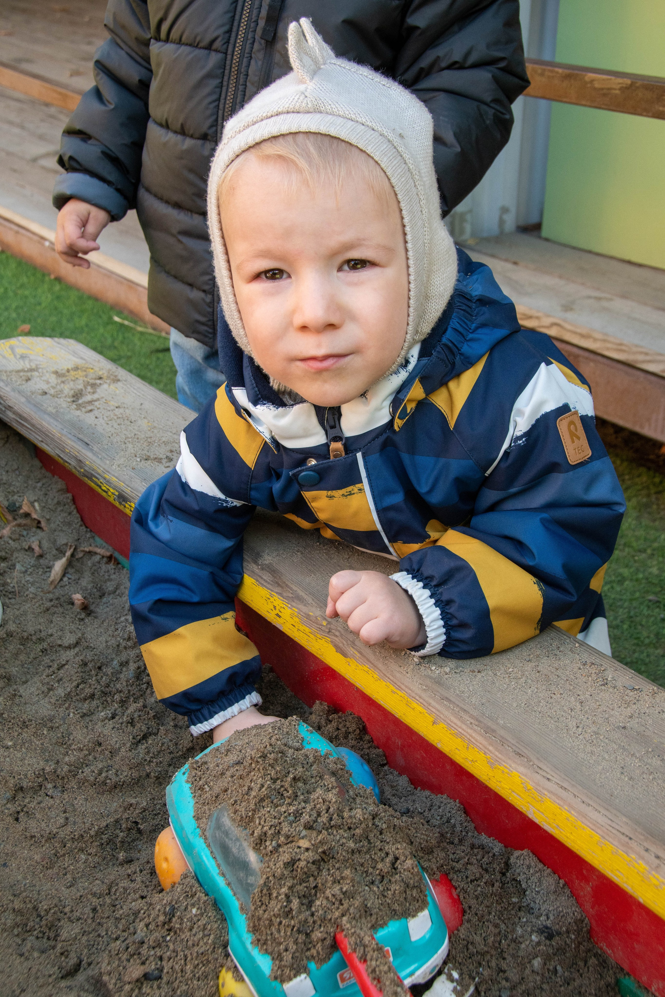 2023 г. День дошкольного работника и прогулка. Репортажный и детский фотограф в Новосибирске