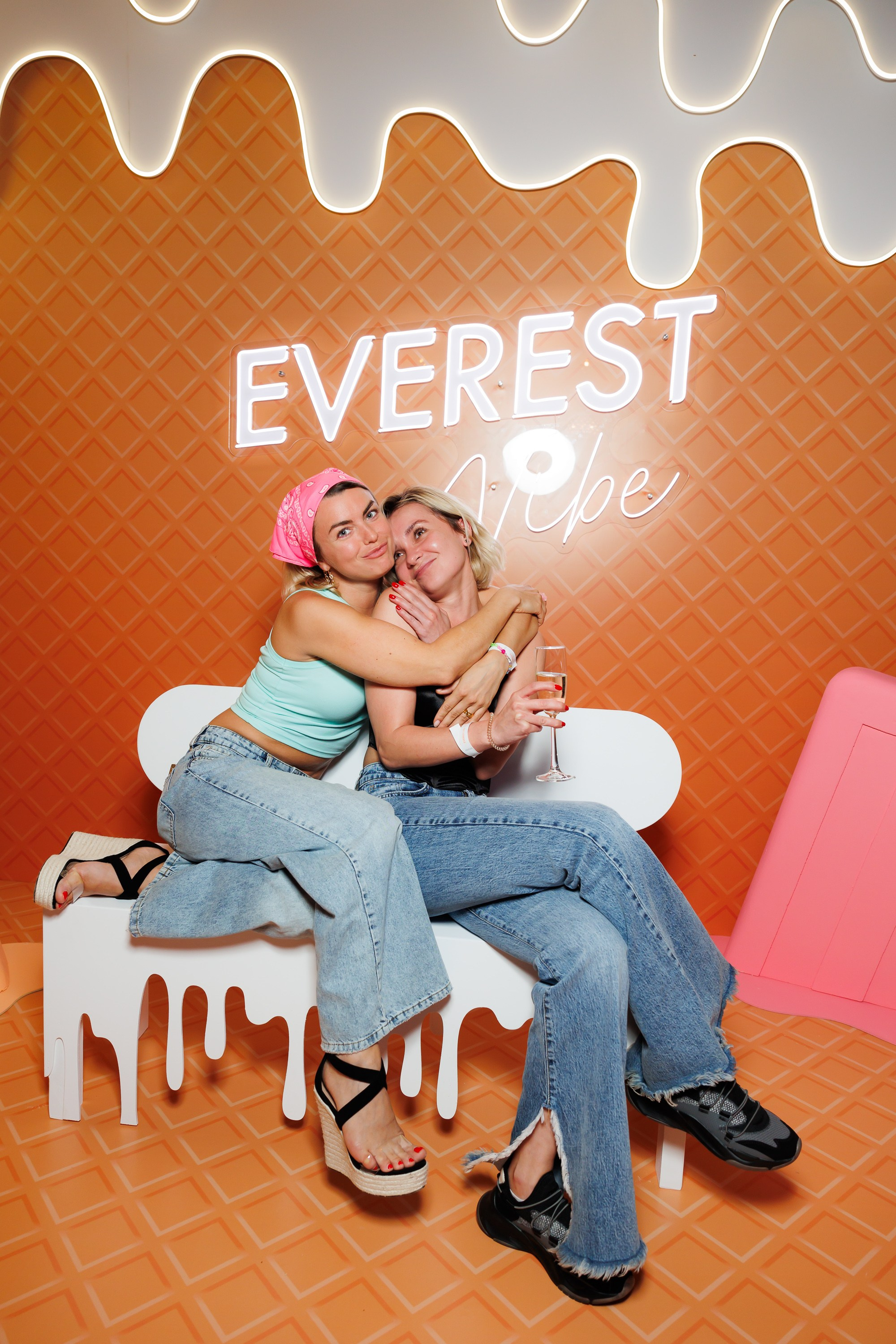 EVEREST VIBE good vibes only 16.08.2023. EVEREST PHOTO REPORT
