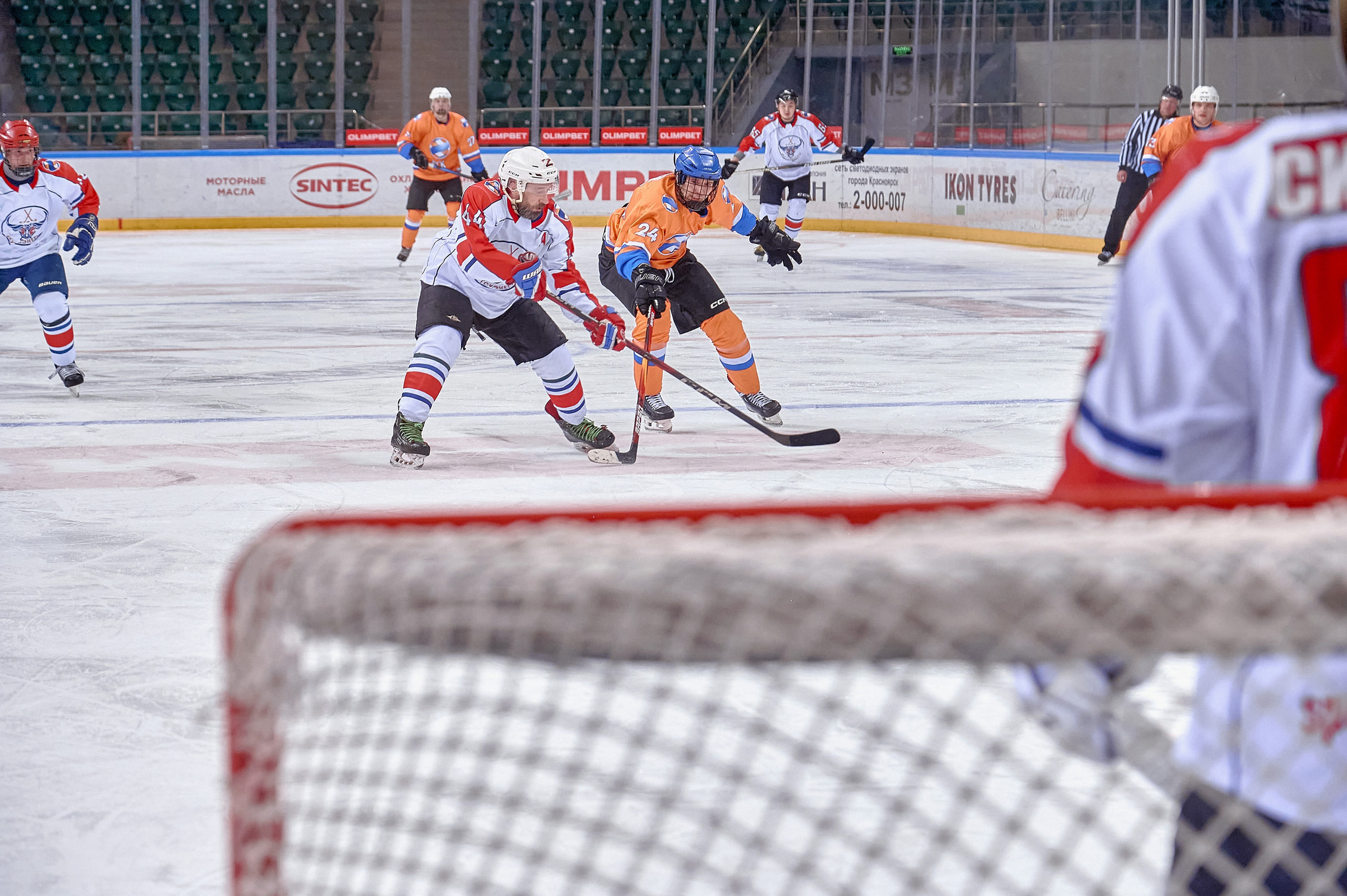 Платинум Арена — Хоккей — РусГидро. Фотограф Яковлев Роман — Красноярск