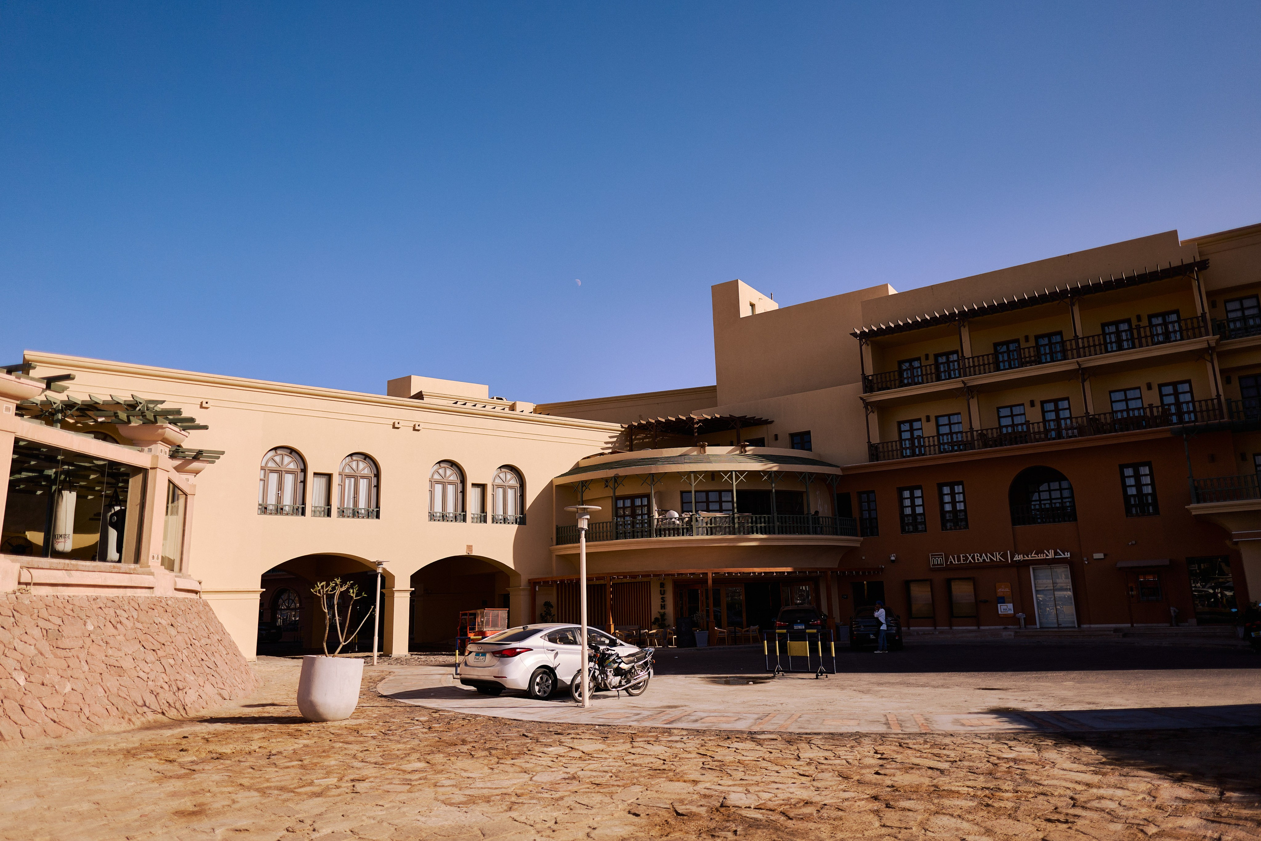 Другое 3. Jorgis Talè — photographer, kind person, teacher of arts and other mag