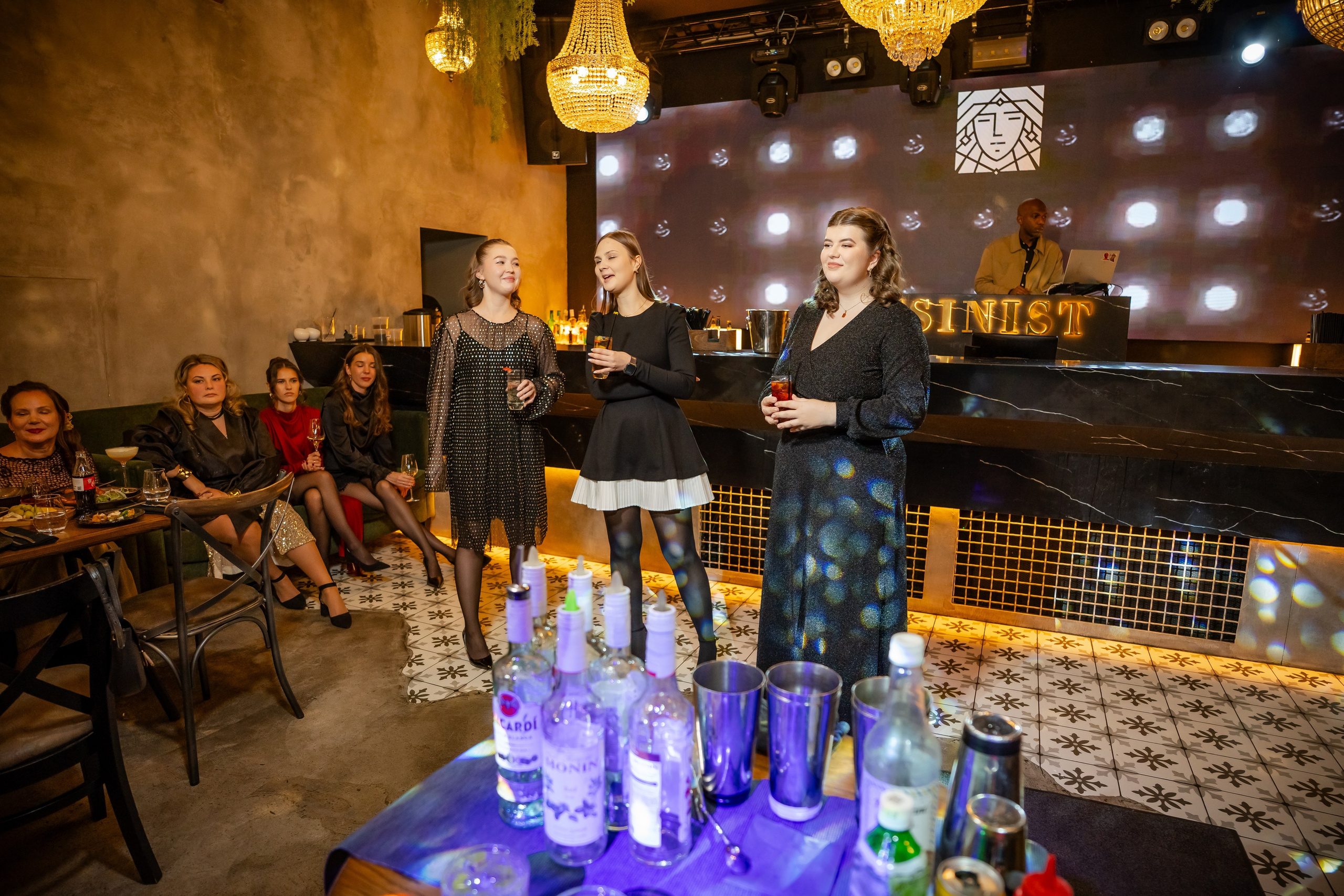 Корпоратив в ресторане Tsinist Декабрь 2025. Фотограф Александр Вишняков