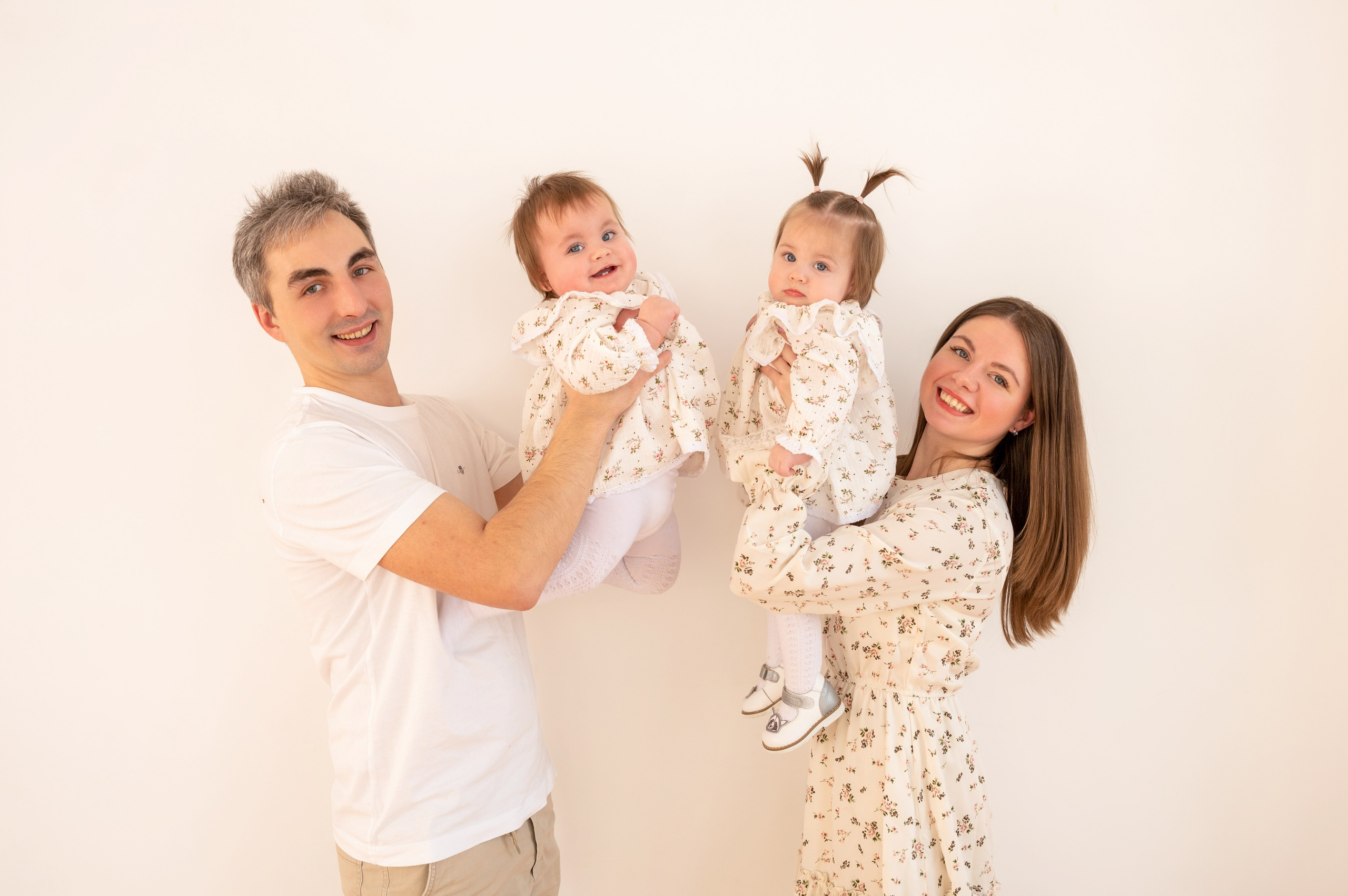 Студийные семейные съемки. Фотограф новорожденных в Санкт-Петербурге Татьяна Тарасенко