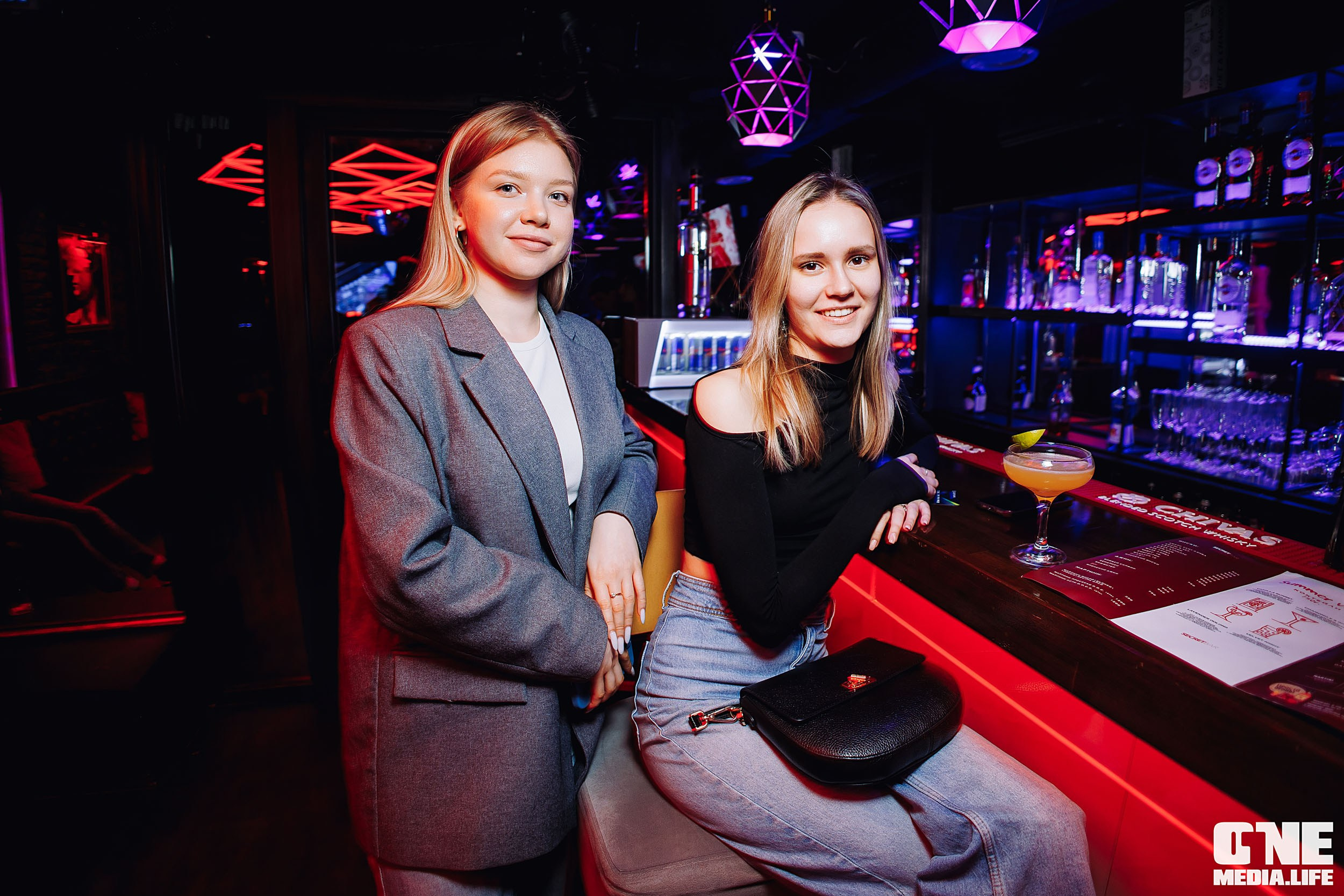Фоторепортаж из бара Secret. One Media Life: фоторепортажи, фотоотчеты с мероприятий и заведений