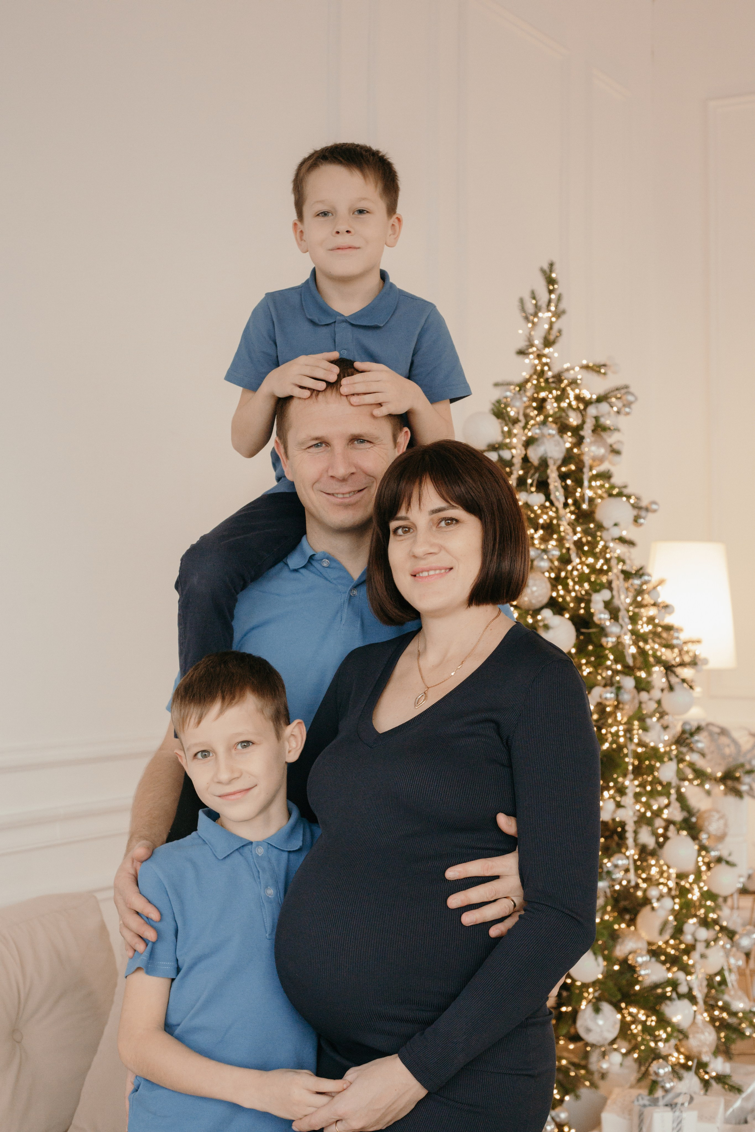 Студийные семейные съемки. Семейный фотограф в Новосибирске Юрк Виктория