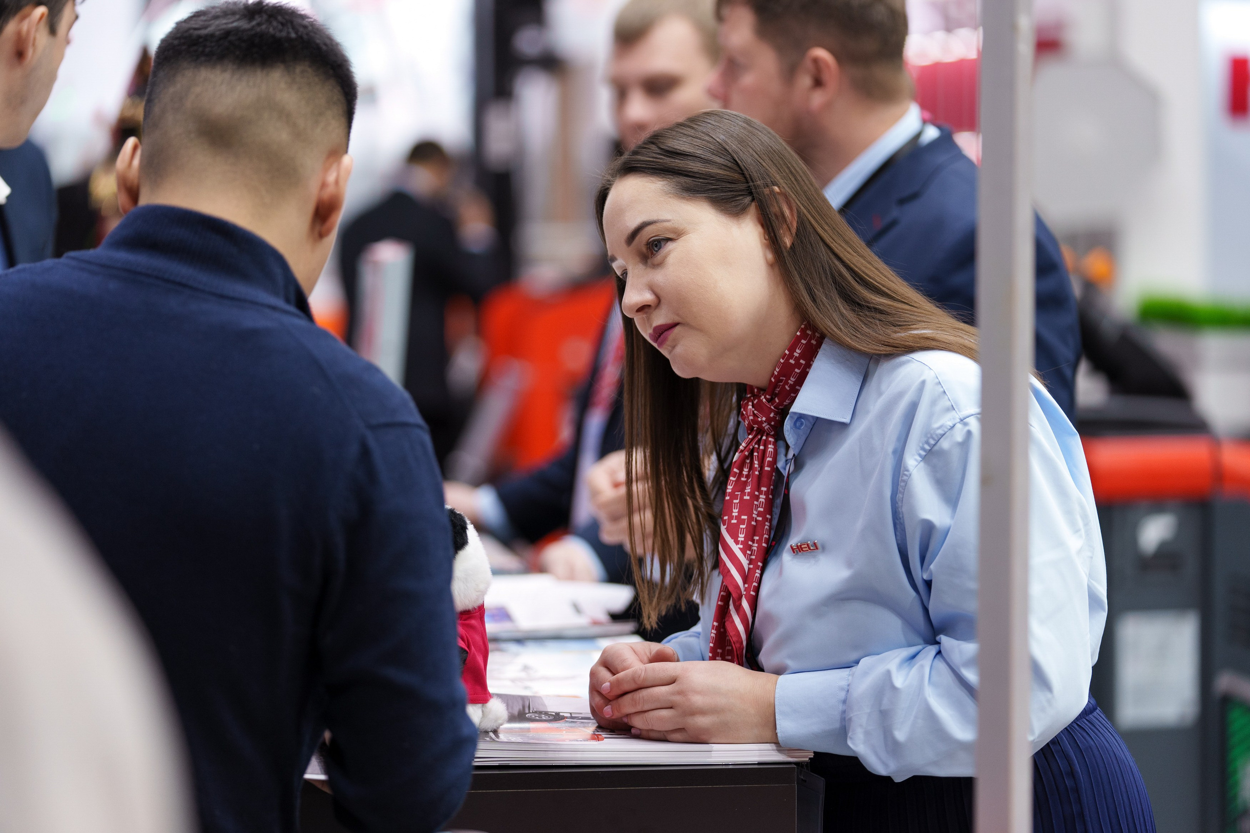 HELI. Стенд в Крокус Экспо. Фотограф Саша Блюз